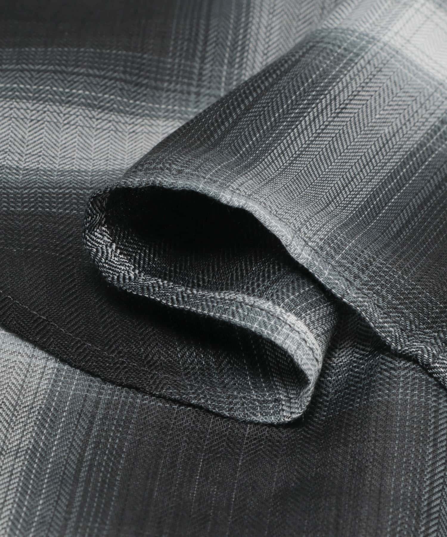 オンブレチェック レギュラーカラーショートスリーブシャツ CHARCOAL M