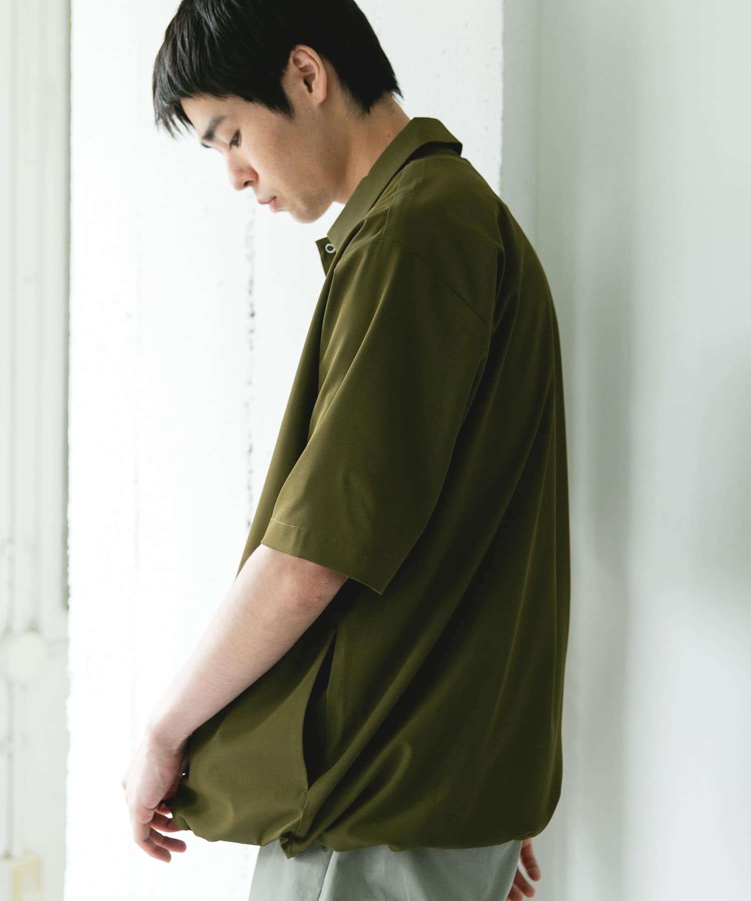 KHAKI