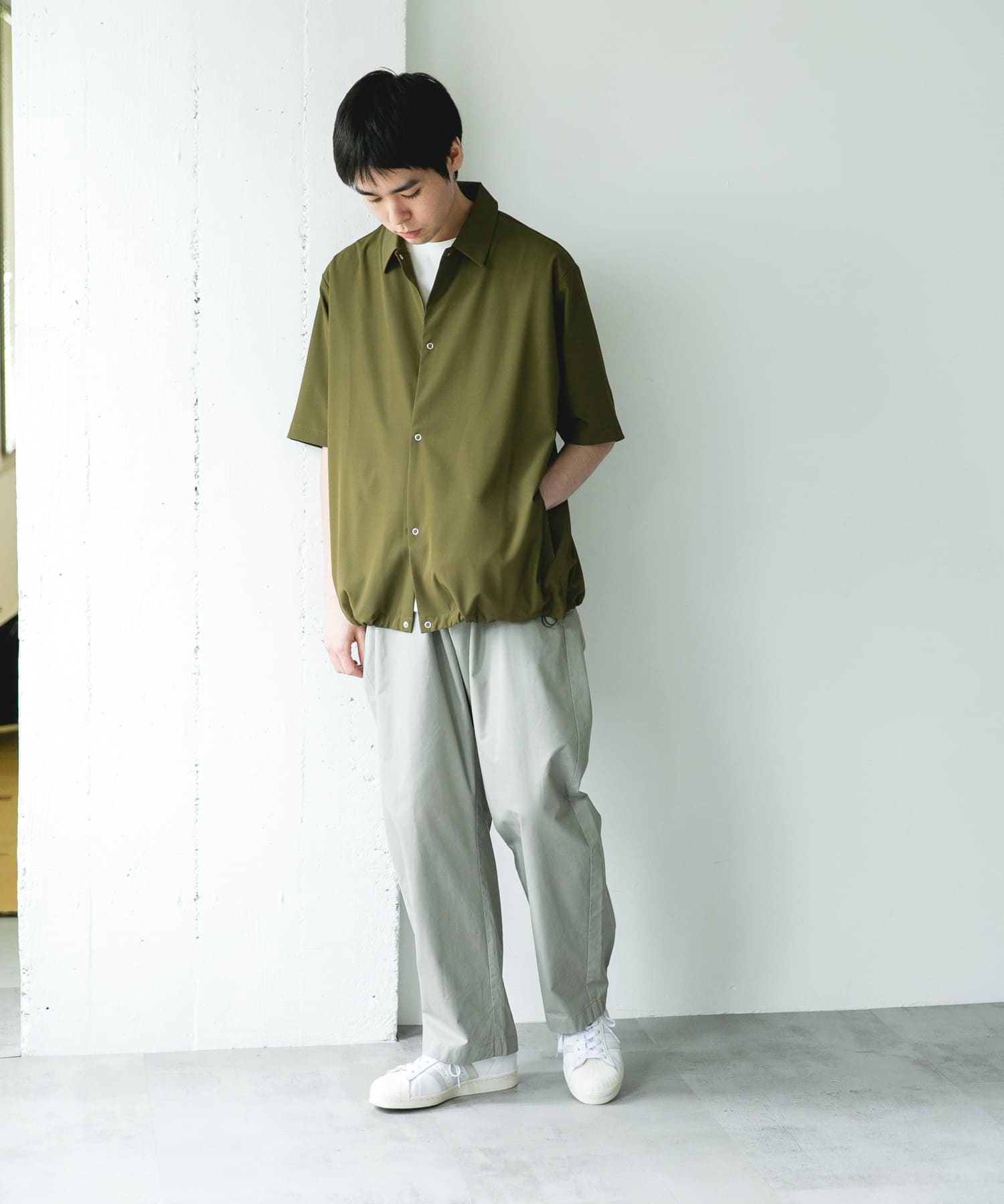 KHAKI