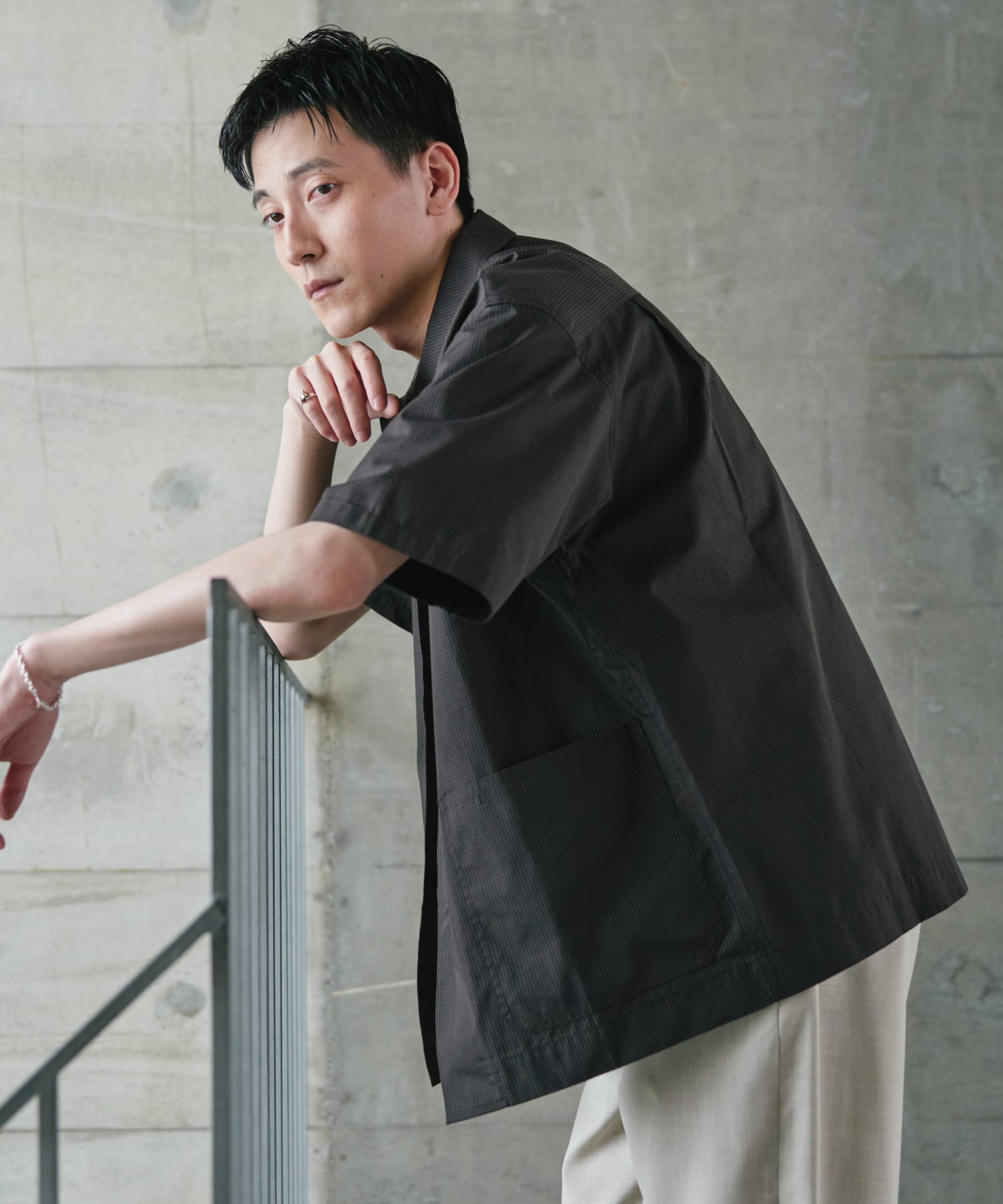 NAVY×BROWN