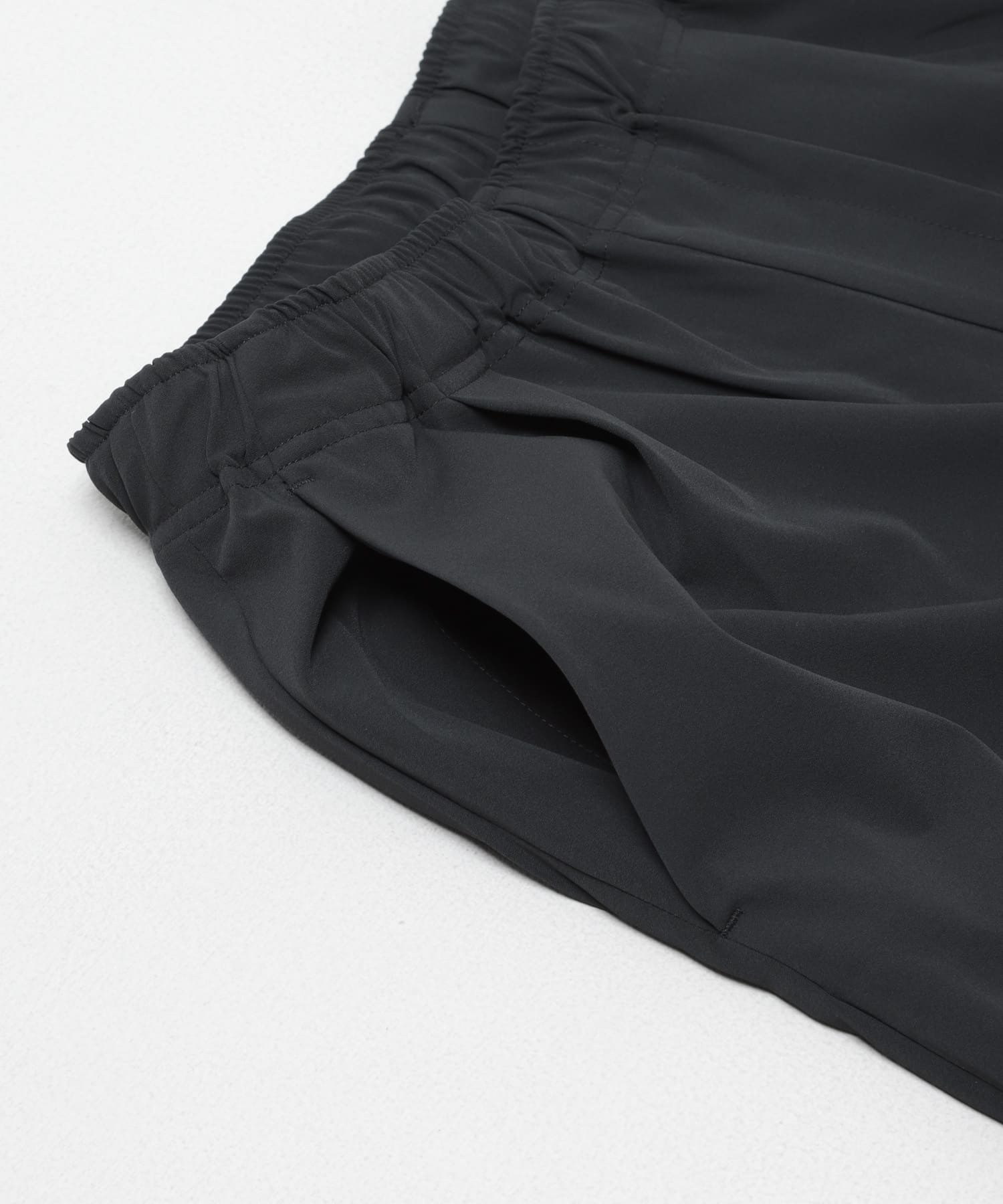 『UR TECH』サマシェア イージートラウザー CHARCOAL S