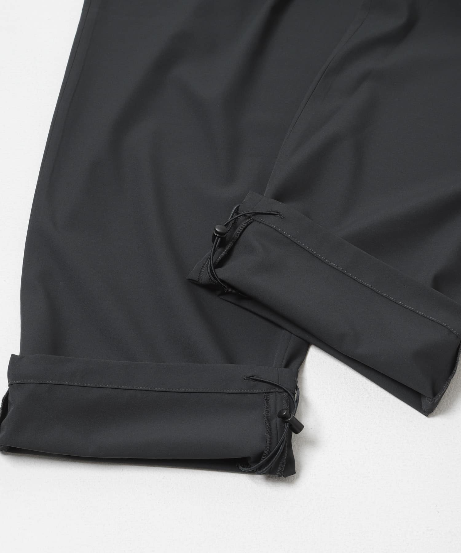 『UR TECH』サマシェア イージートラウザー CHARCOAL S