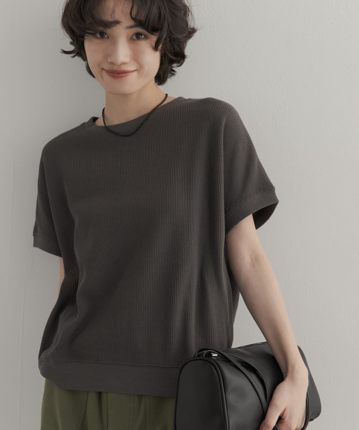 タックフライスフレンチTシャツ