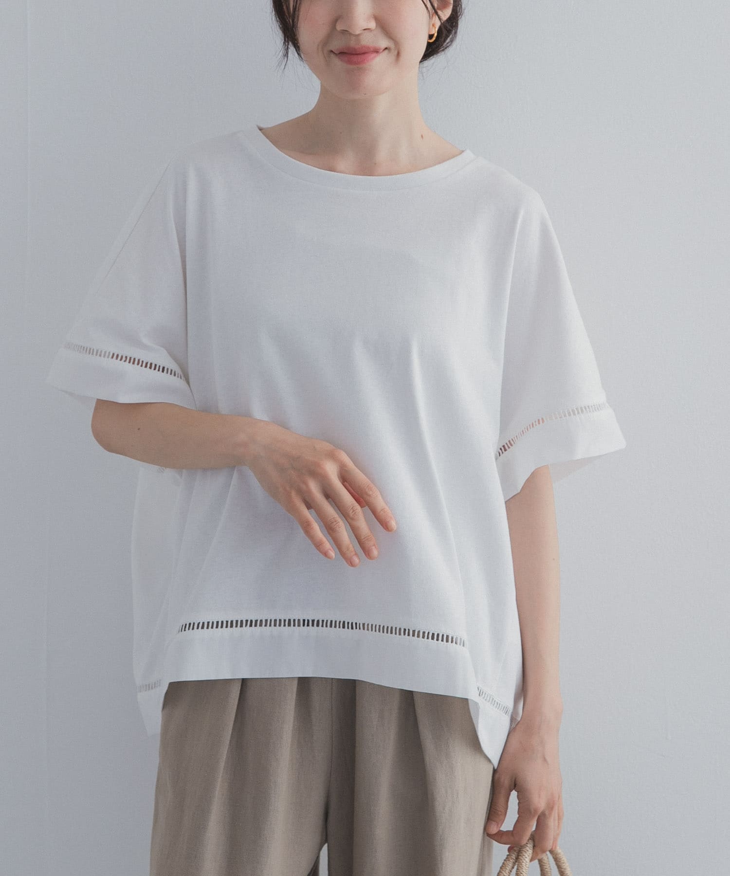 OFF WHITE