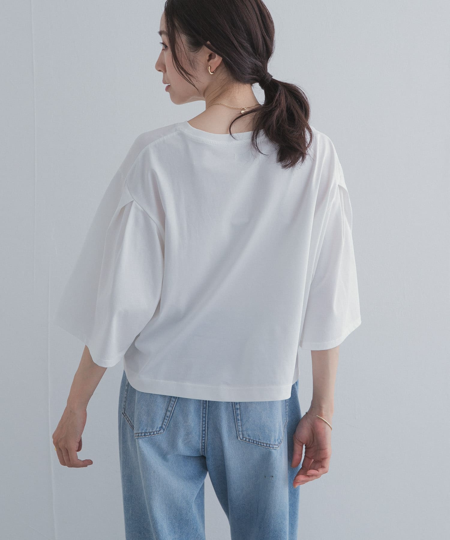 OFF WHITE