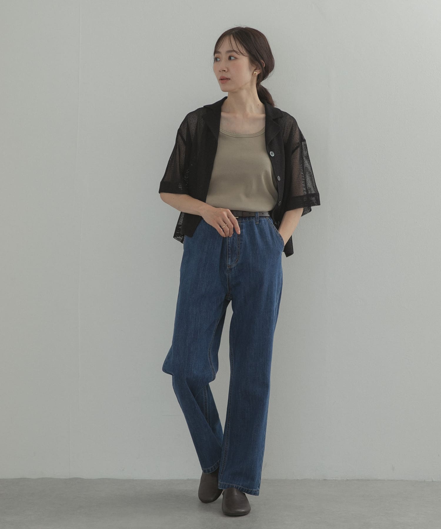 KHAKI