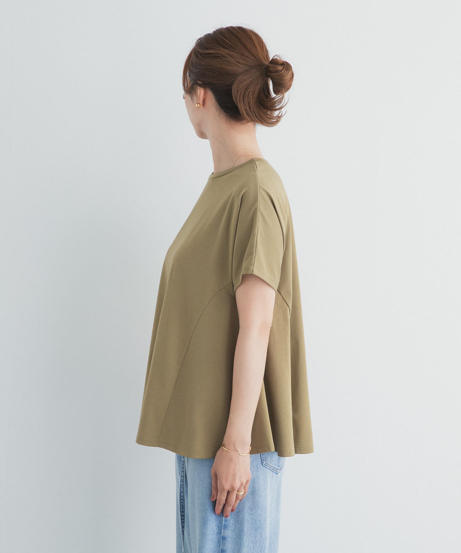 Y.KHAKI