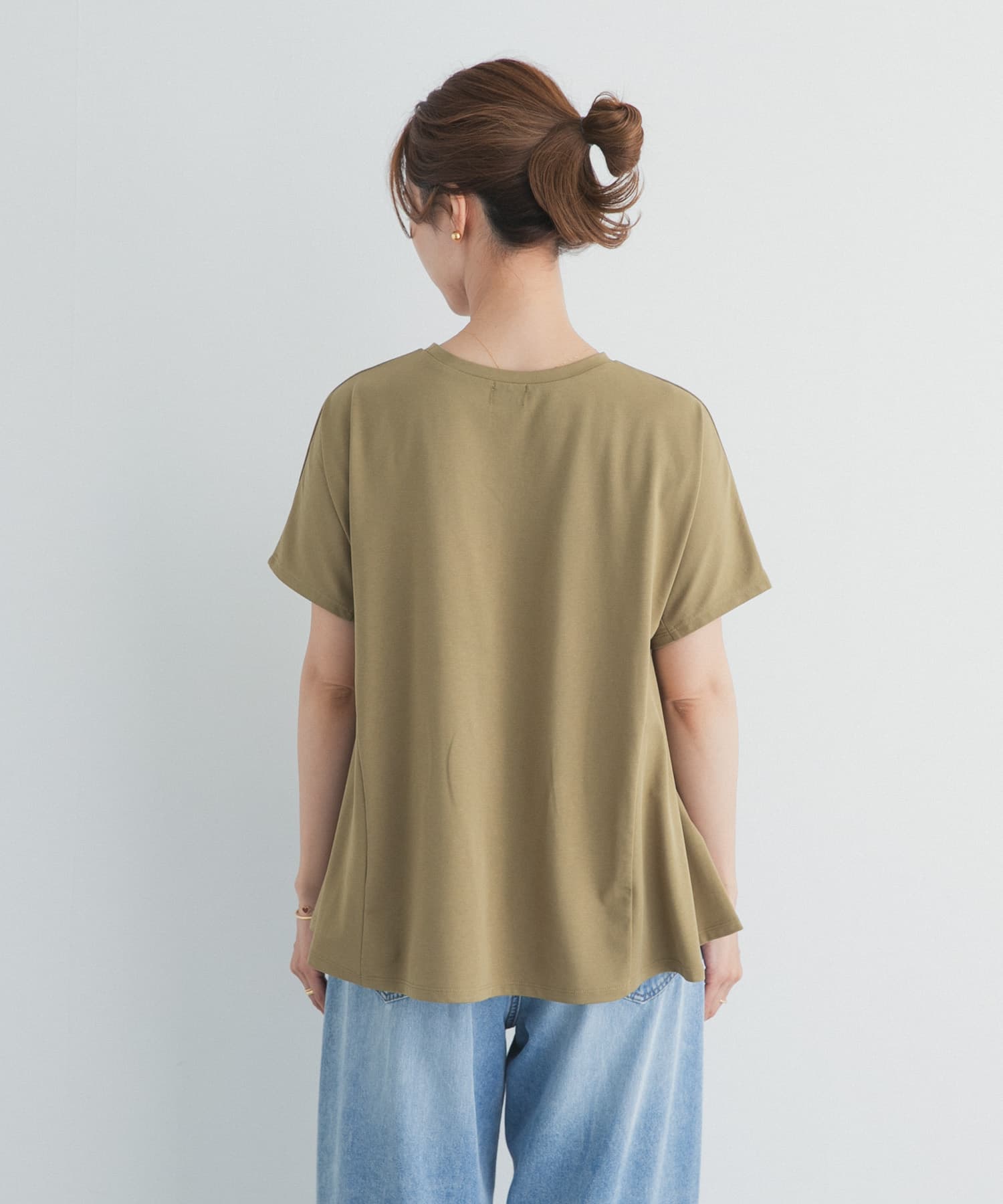Y.KHAKI