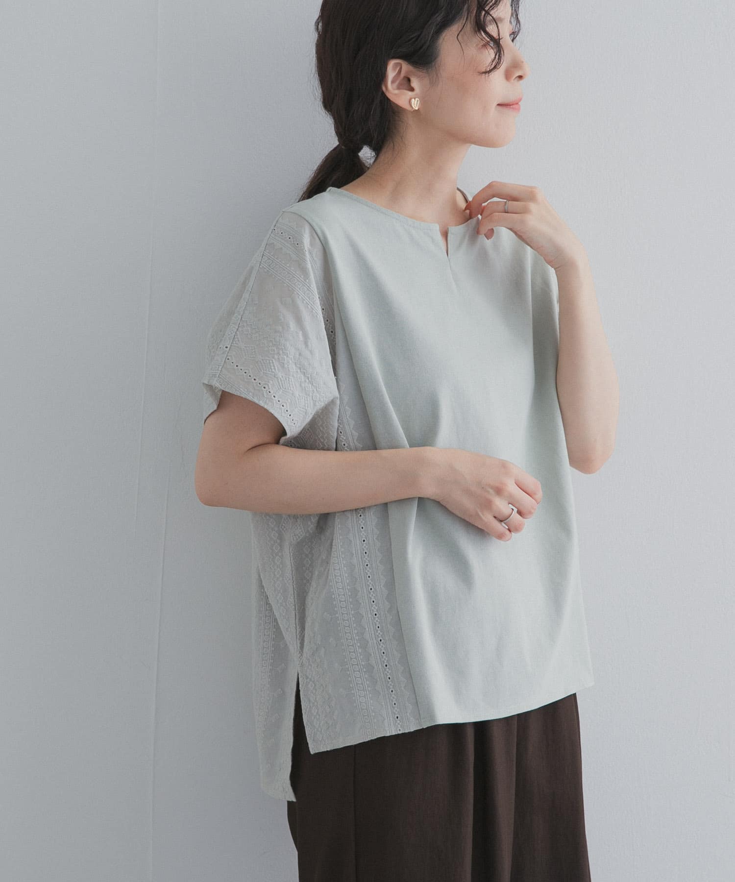 サイドレース刺繍切替プルオーバー