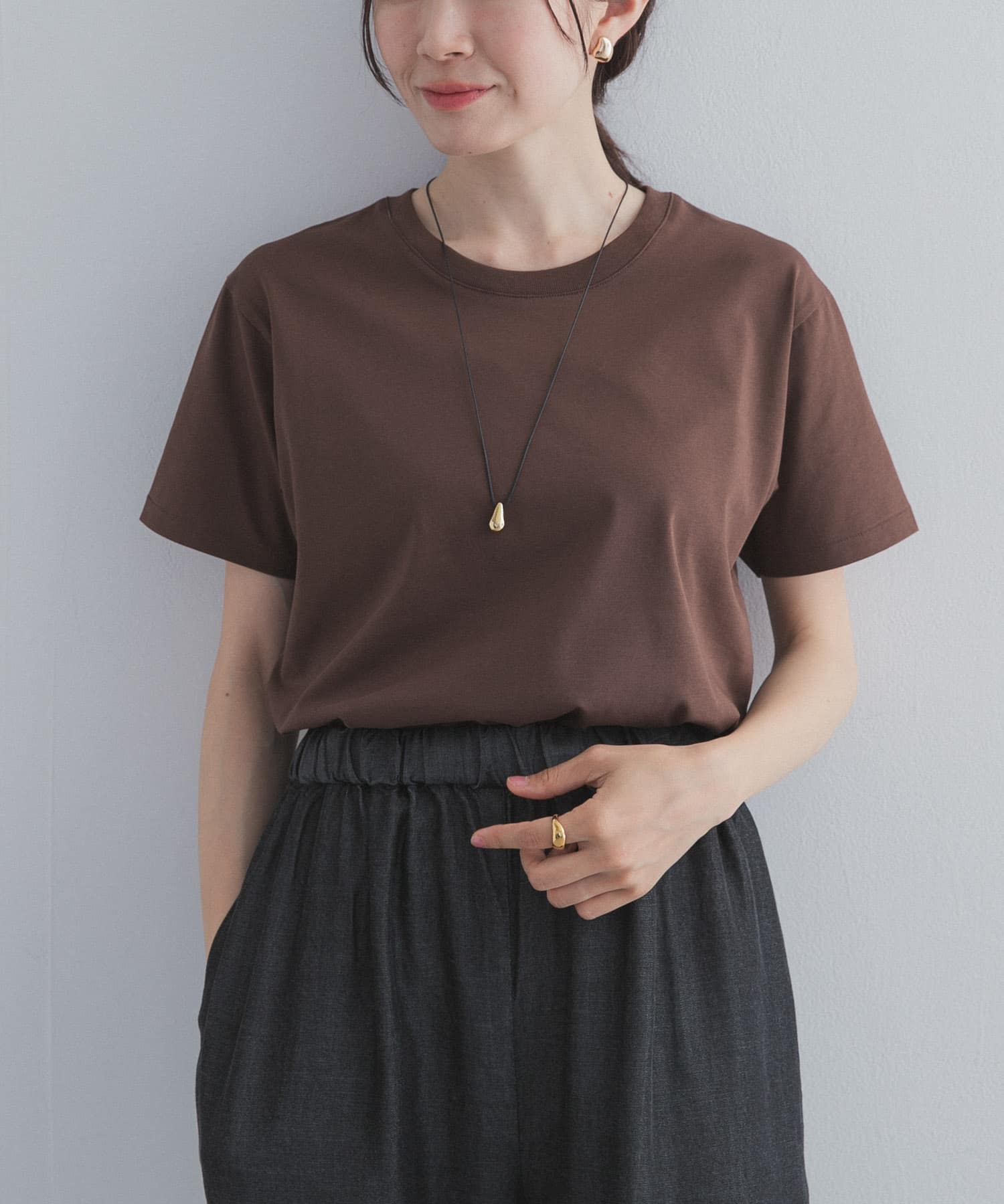 『UR TECH』汗染み防止ベーシックTシャツ