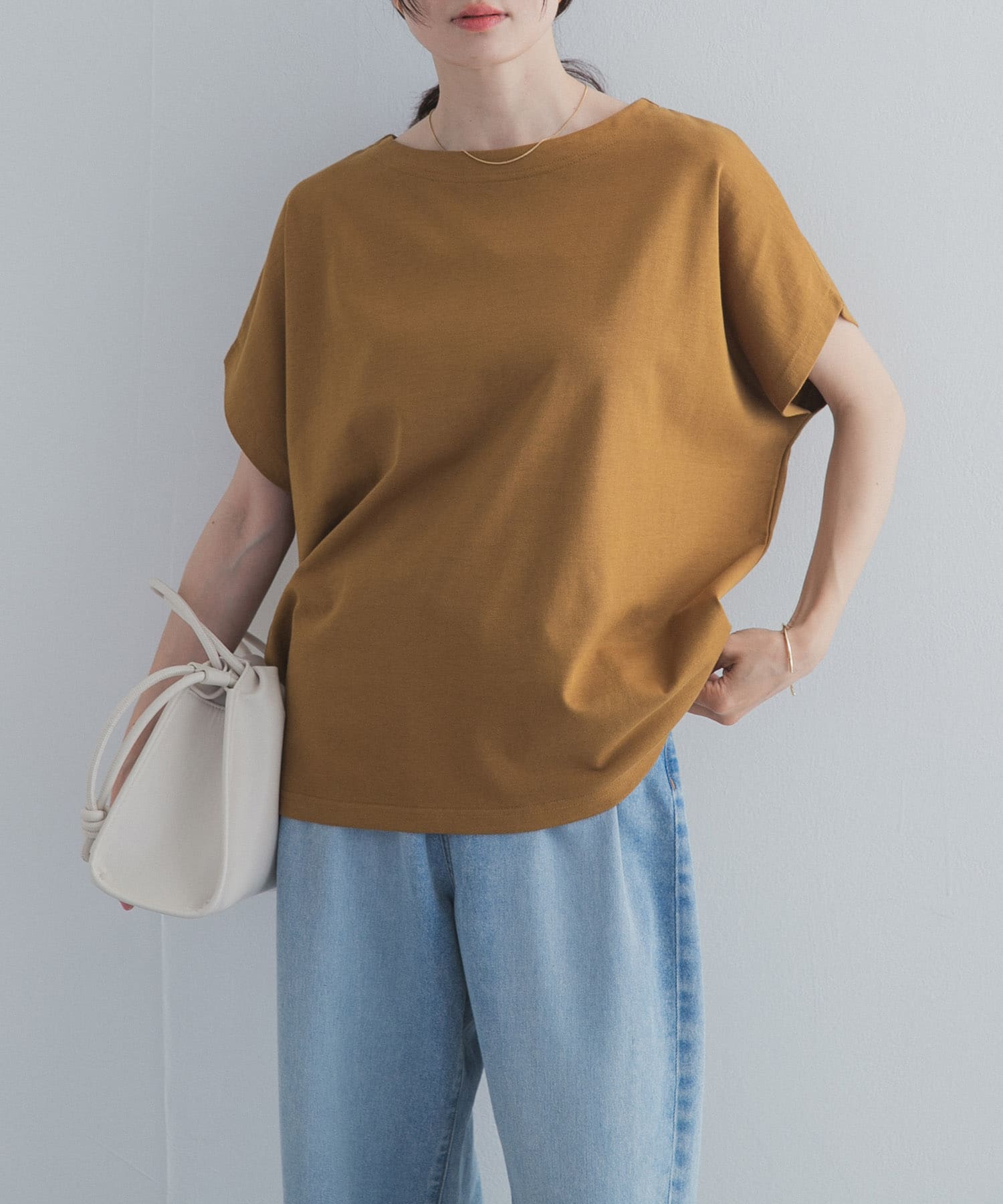 Y.KHAKI