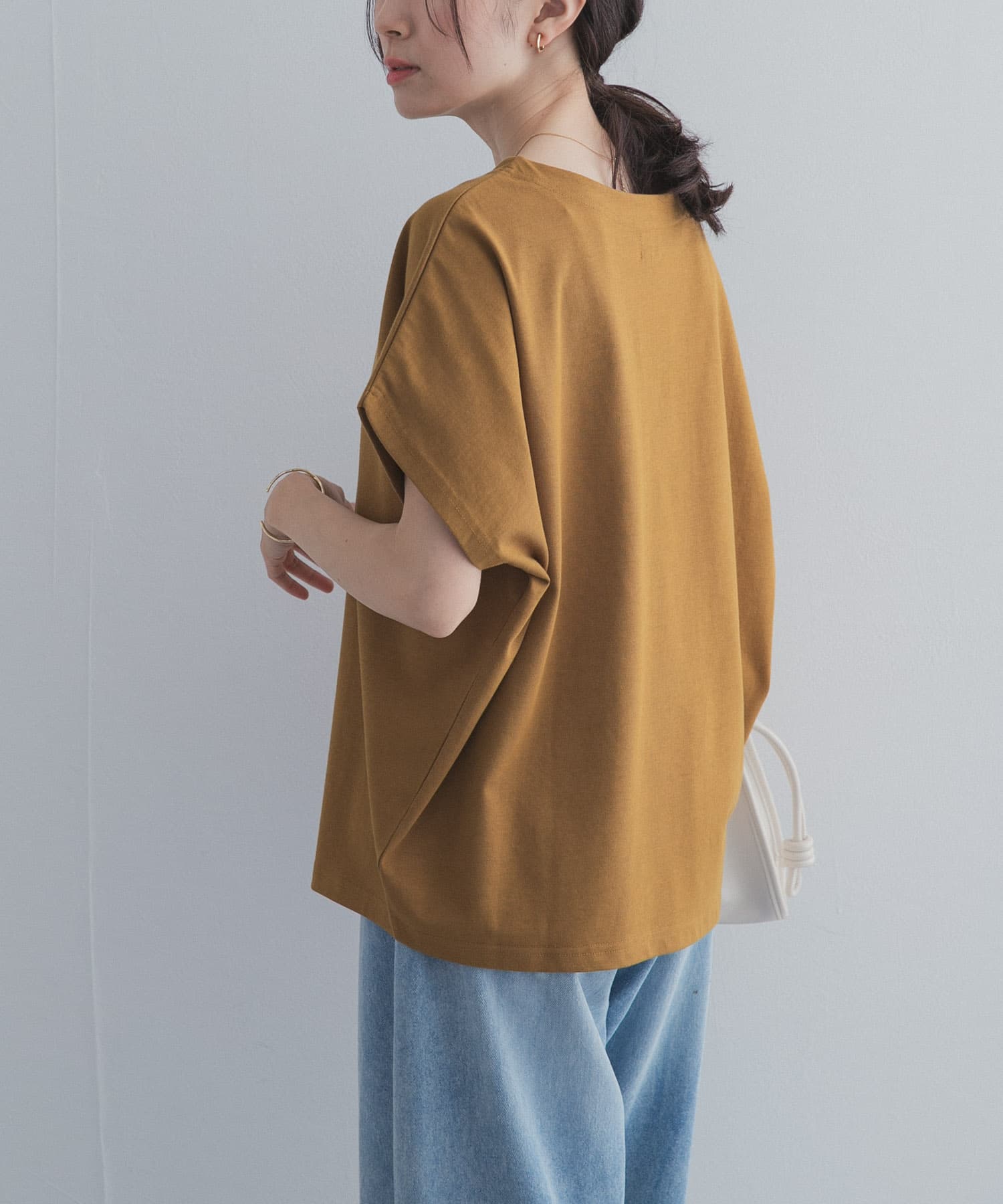 Y.KHAKI
