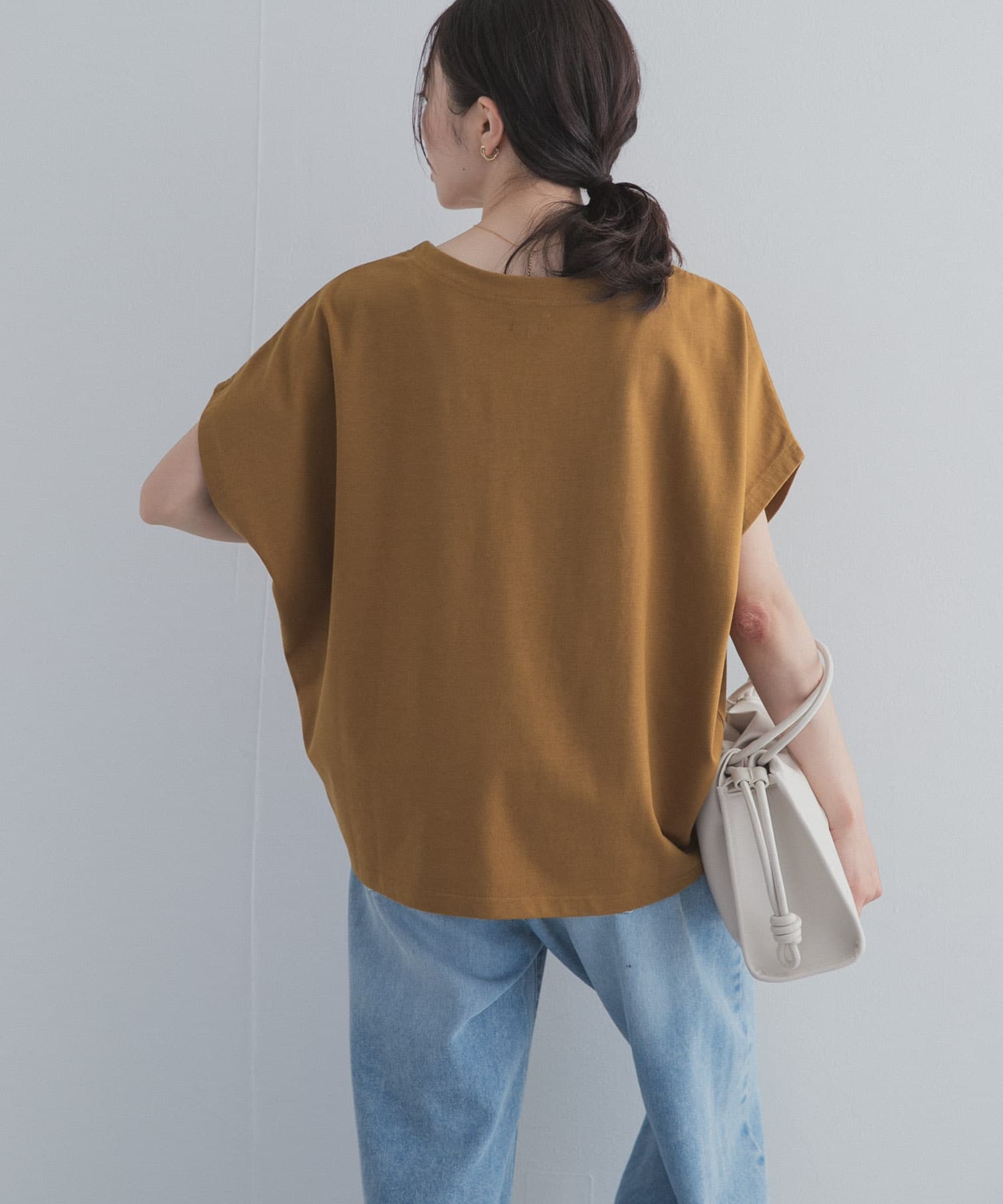 Y.KHAKI