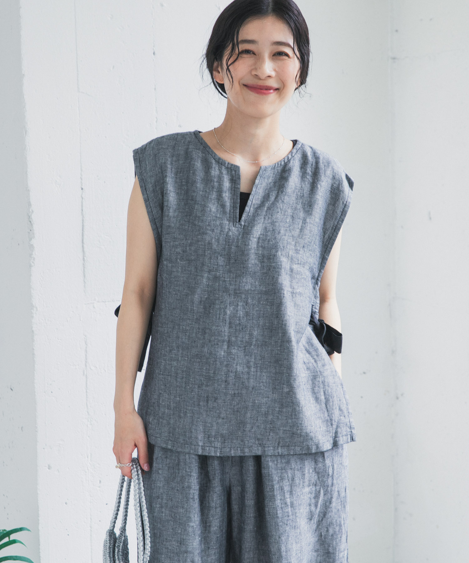 ヘリンボーンリネンサイドリボンベスト