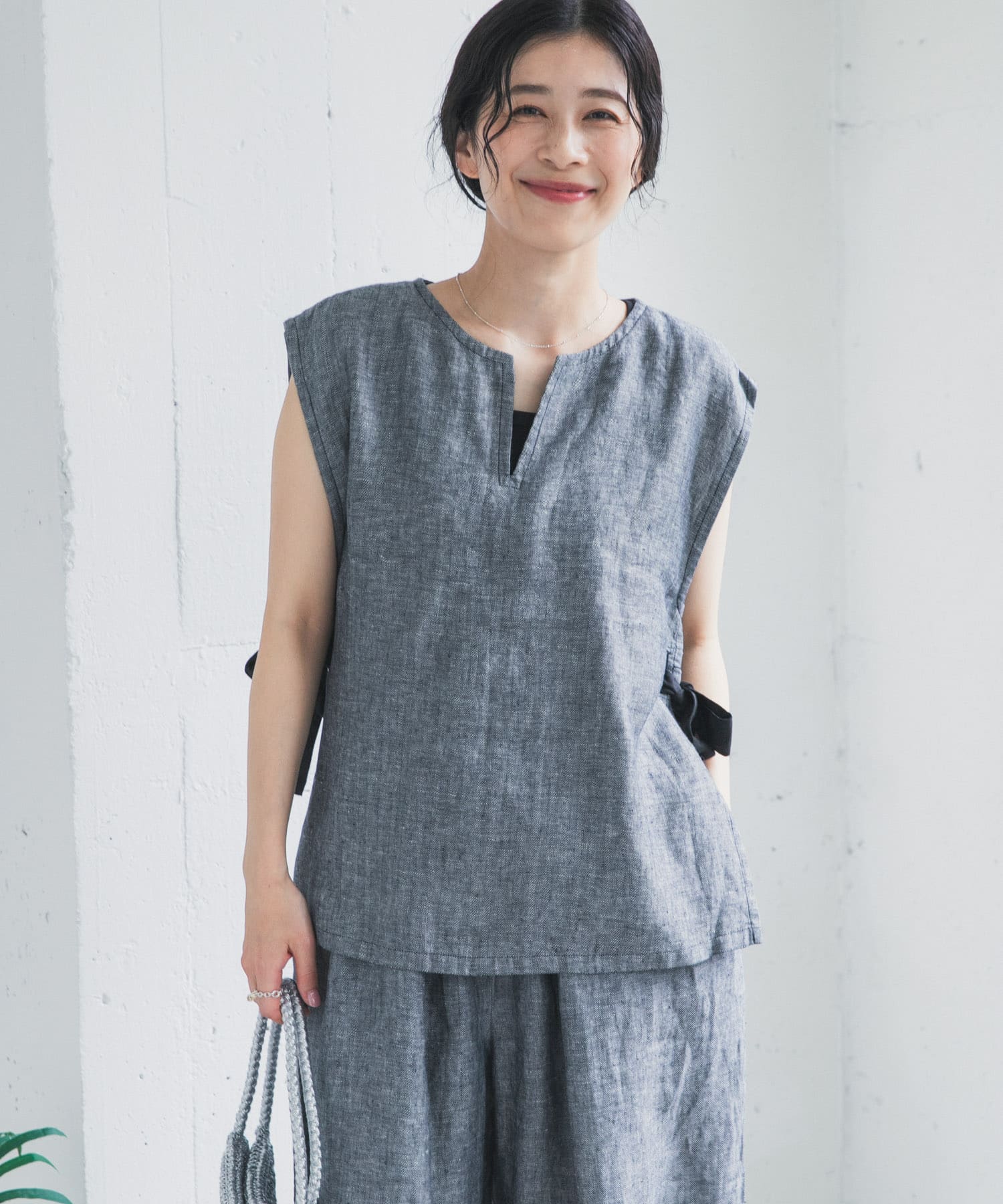 ヘリンボーンリネンサイドリボンベスト