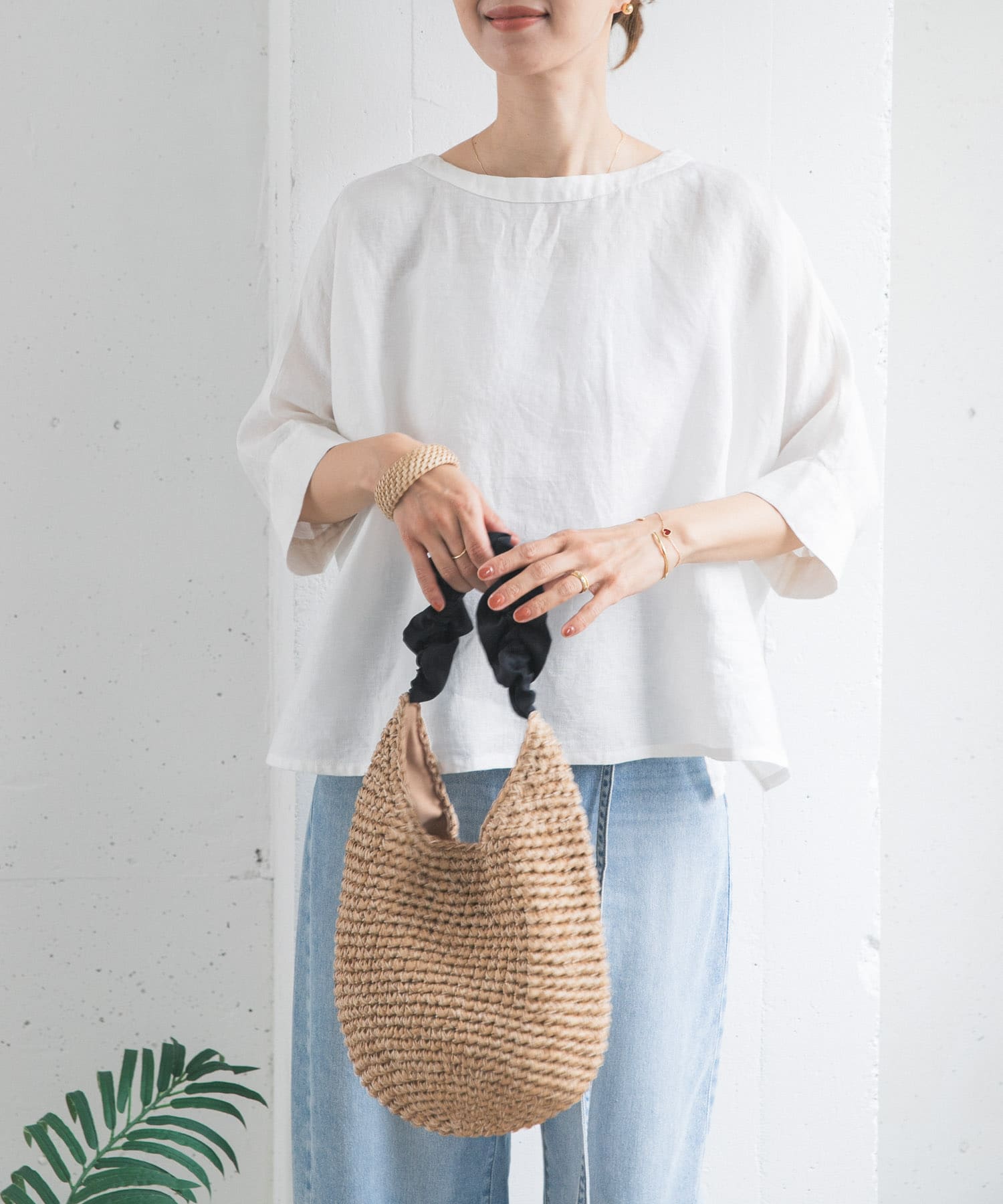 OFF WHITE
