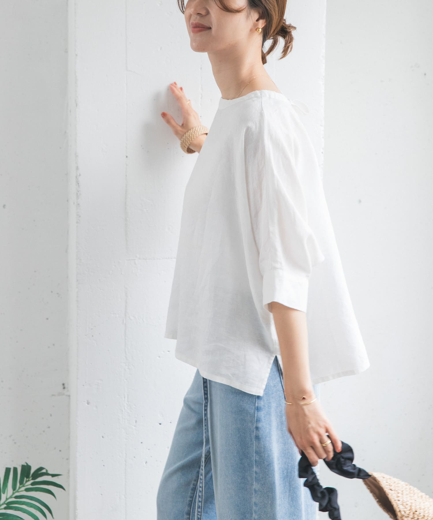 OFF WHITE