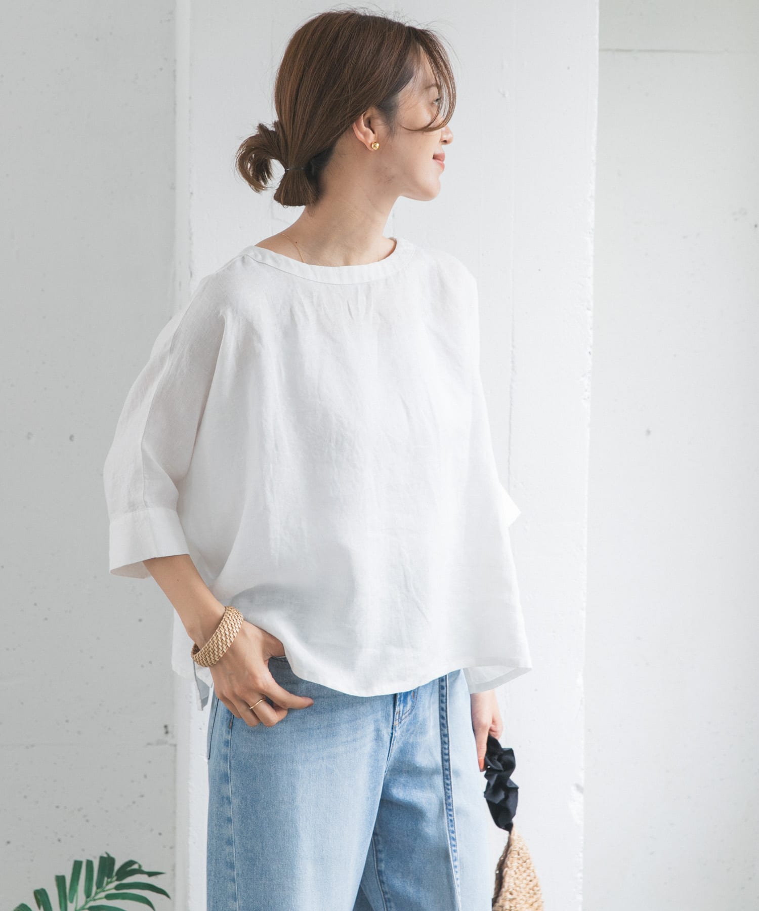 OFF WHITE