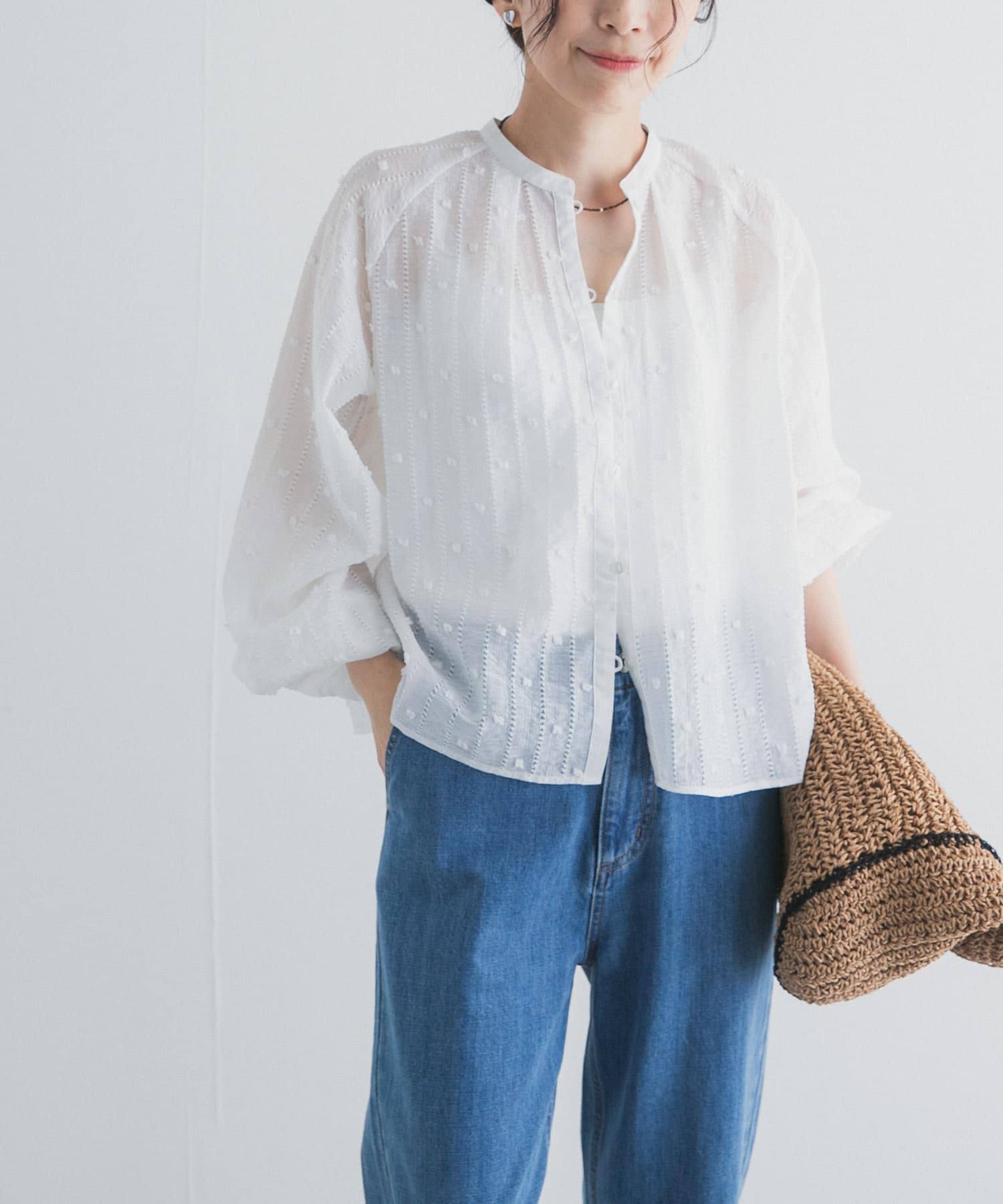 OFF WHITE