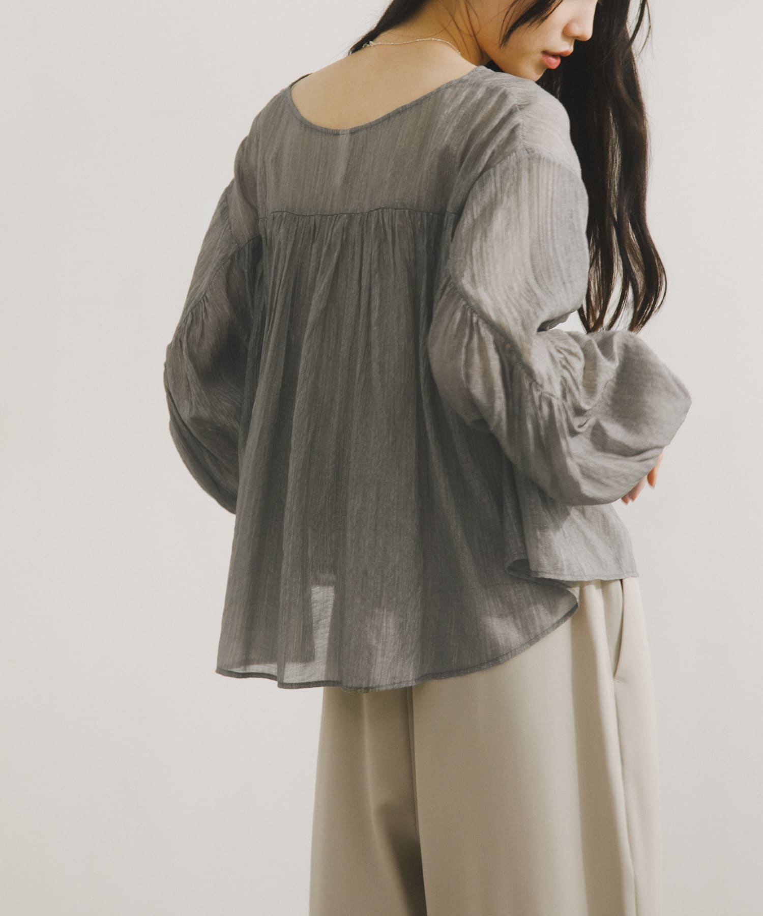 GRAY