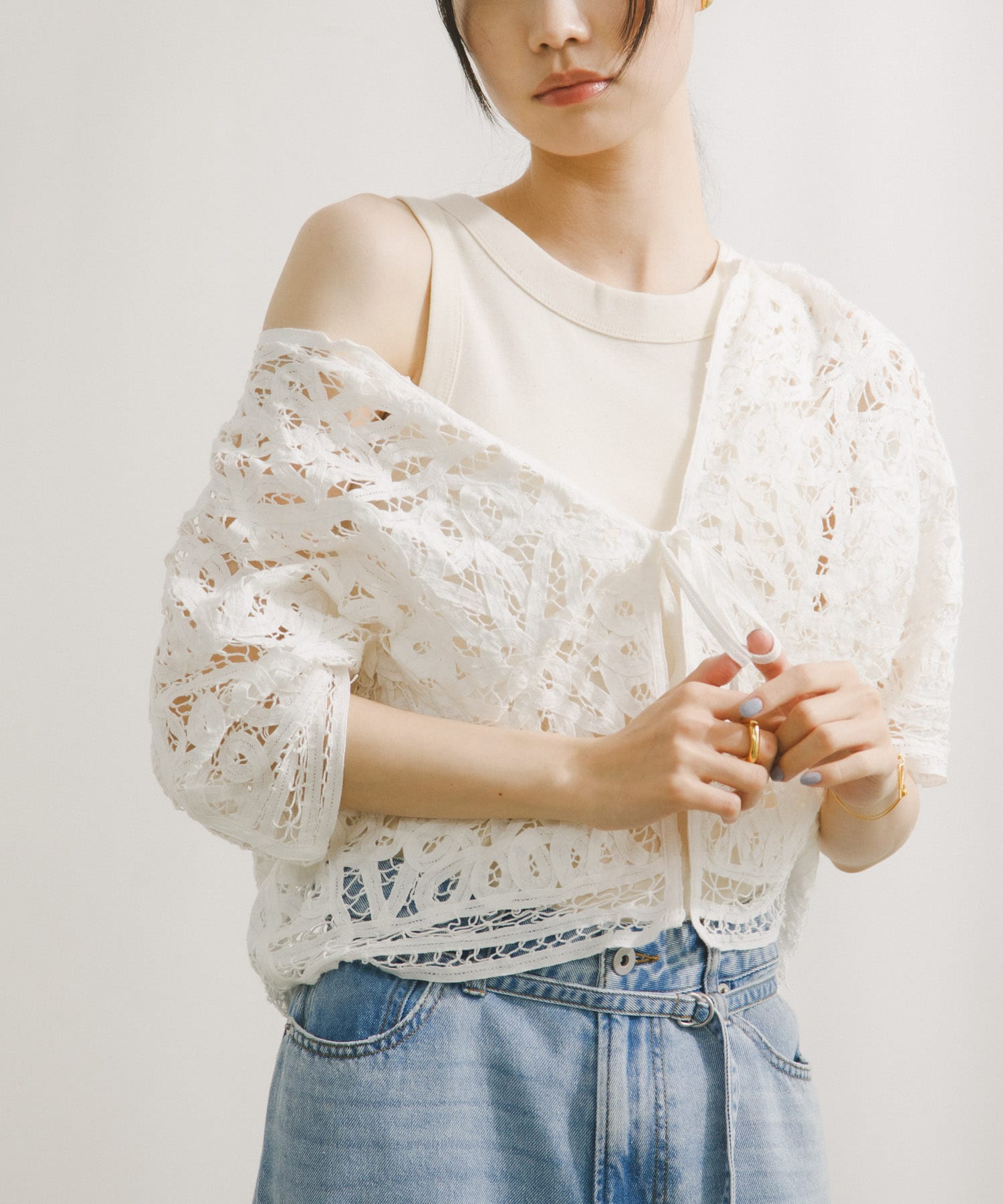 MEDI BATTEN LACE BOLERO BLOUSE ホワイト MEDI BATTEN LACE BOLERO BLOUSE ホワイト 【公式通販】