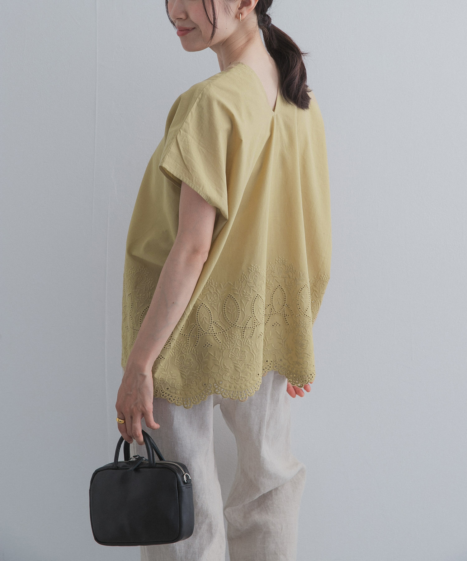 Y.BEIGE