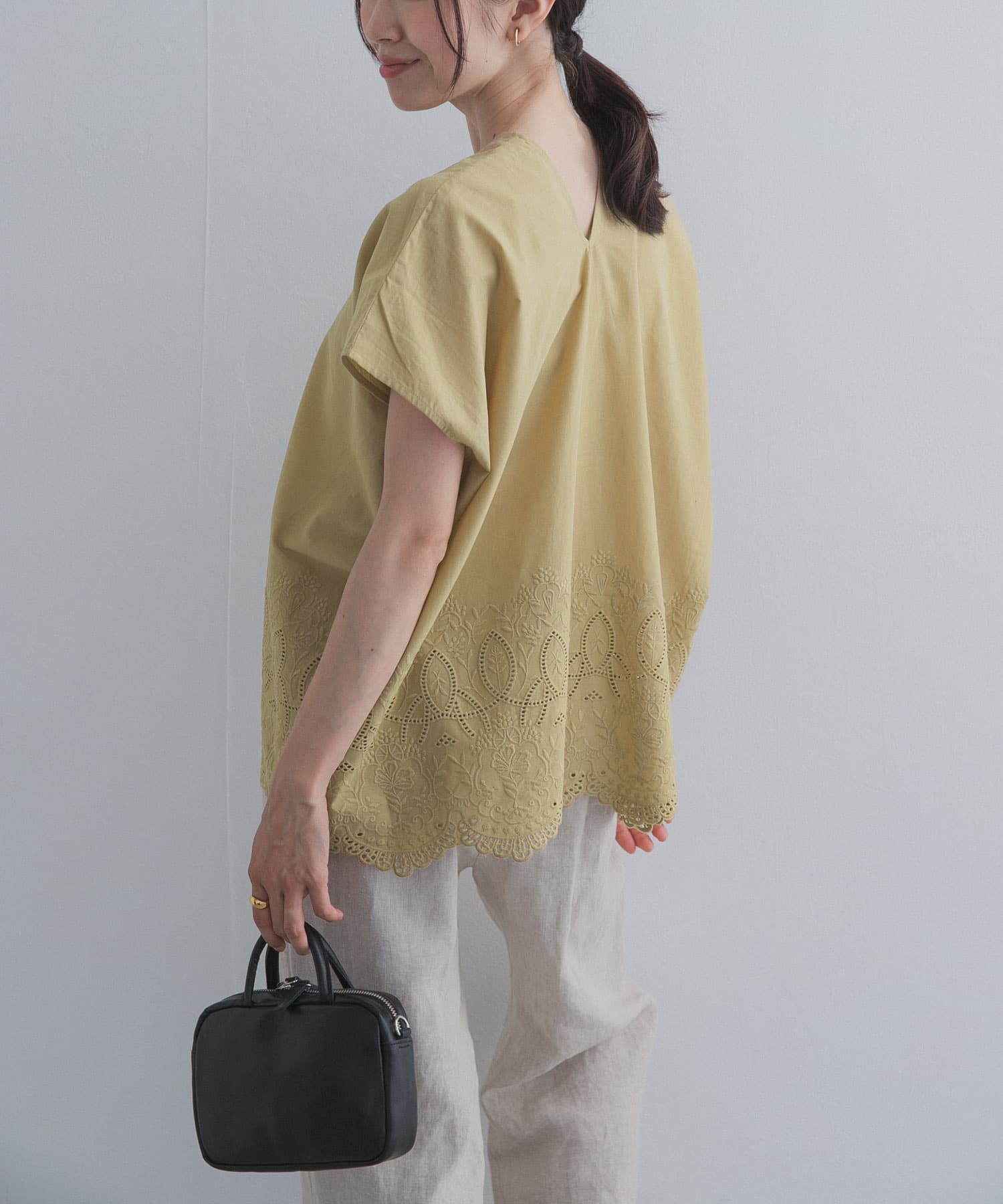 Y.BEIGE