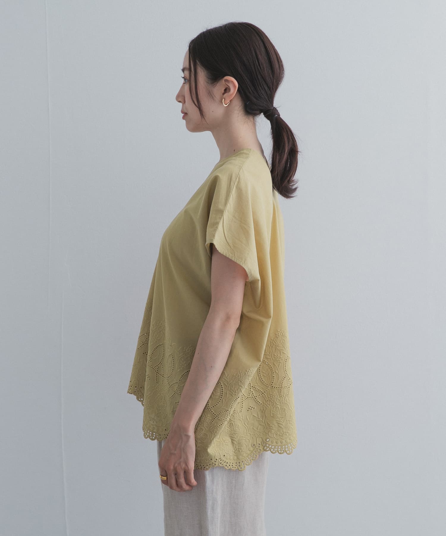 Y.BEIGE