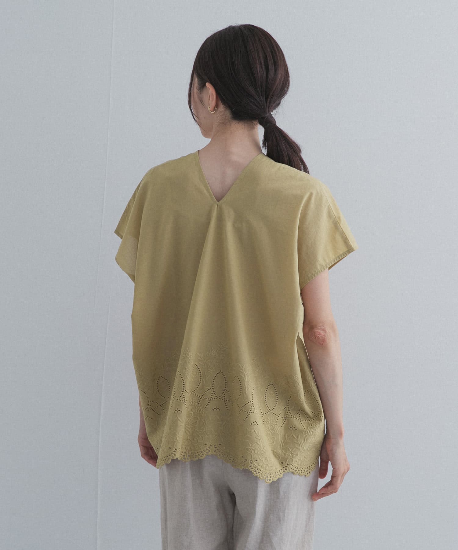 Y.BEIGE