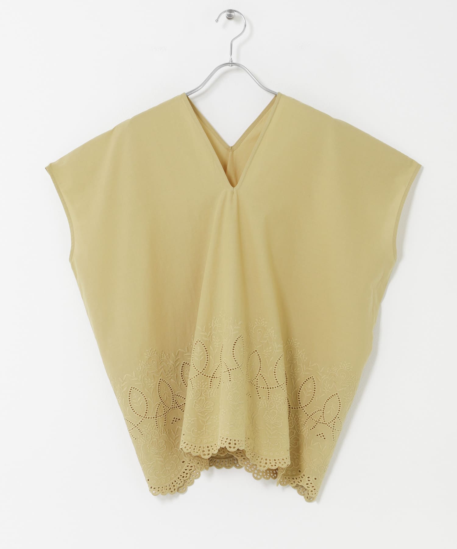 Y.BEIGE