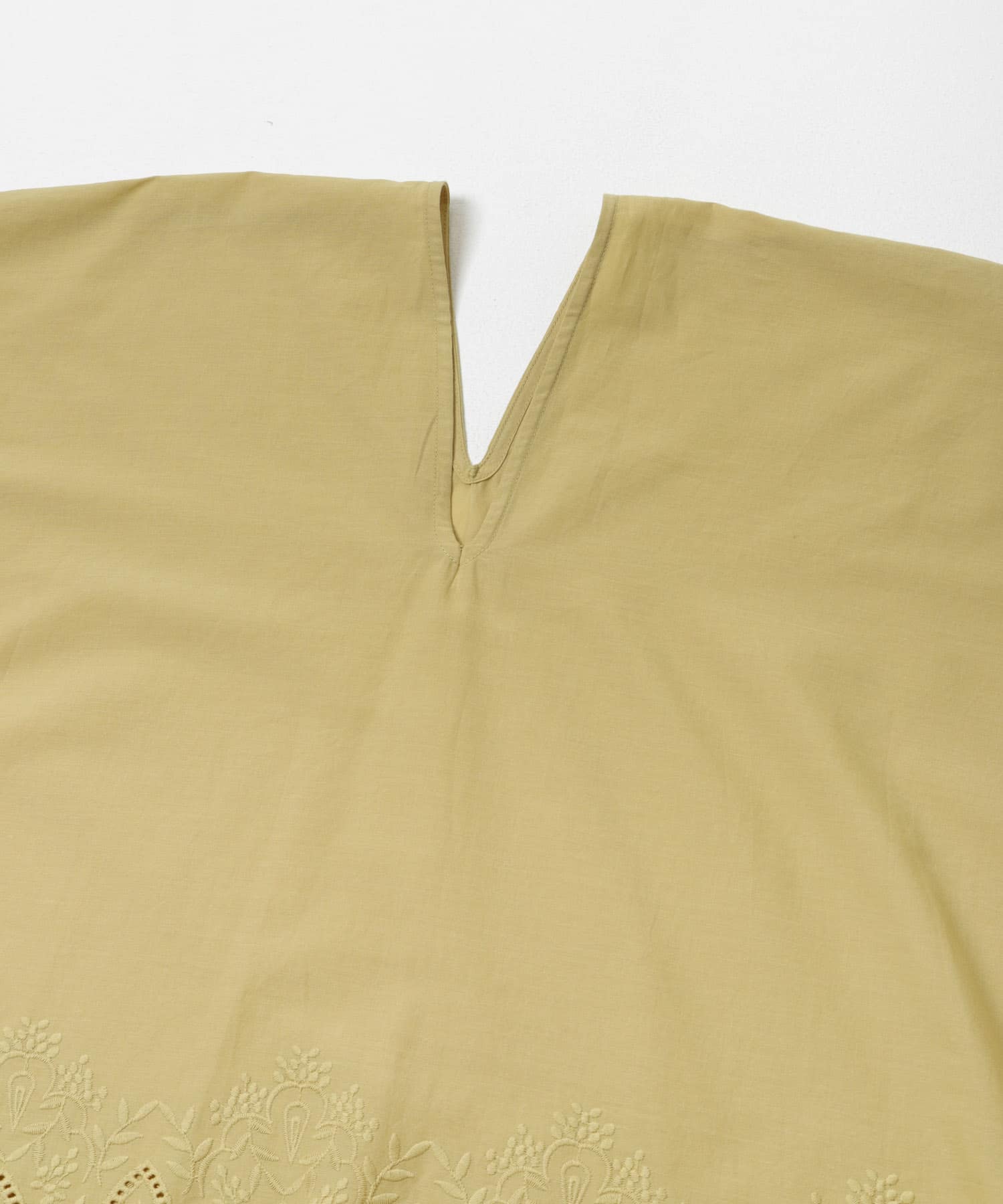 Y.BEIGE