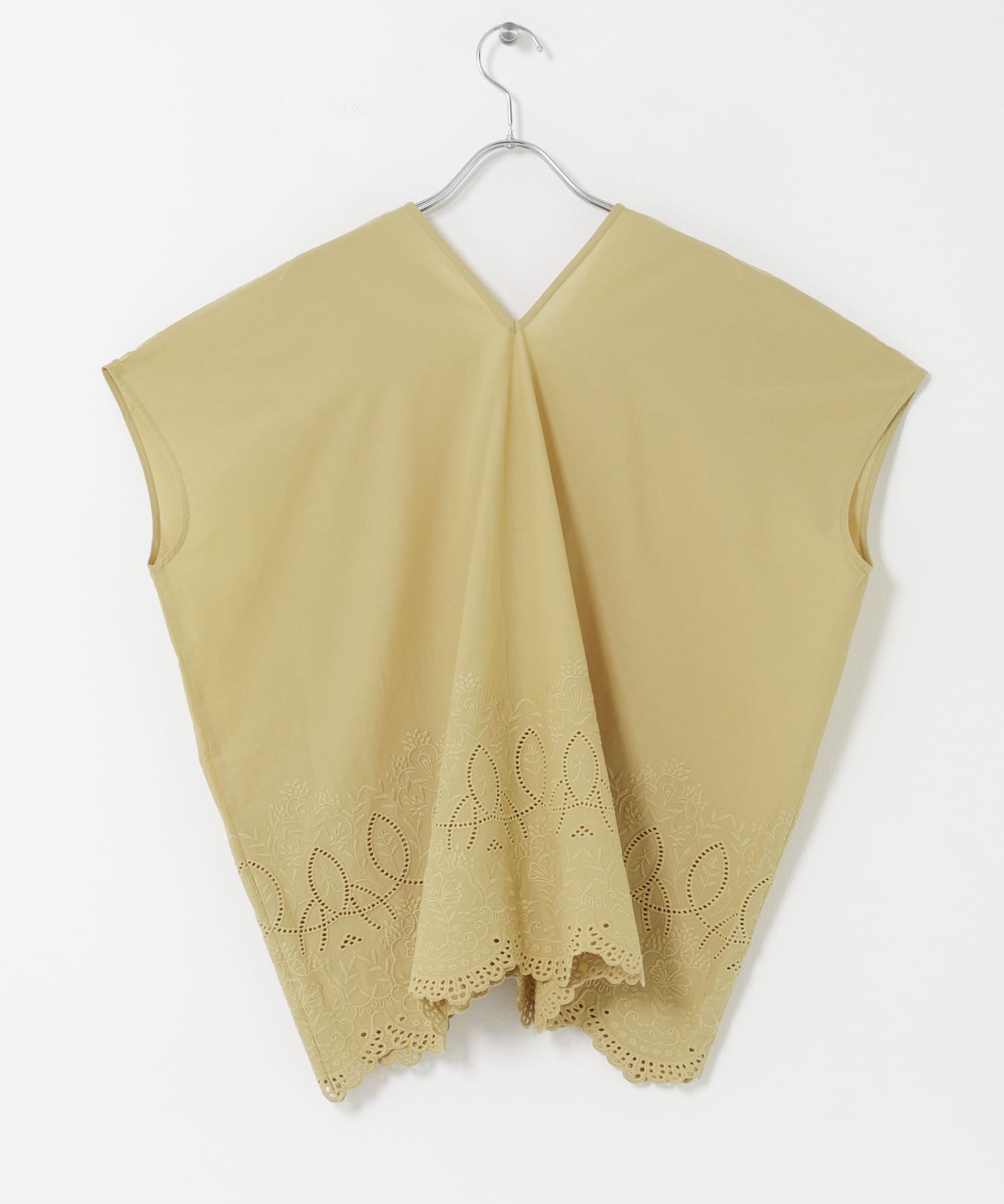 Y.BEIGE