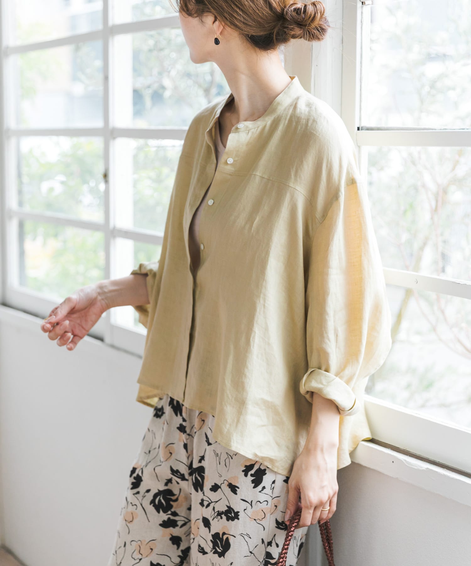 リネンカーブスリーブブラウス