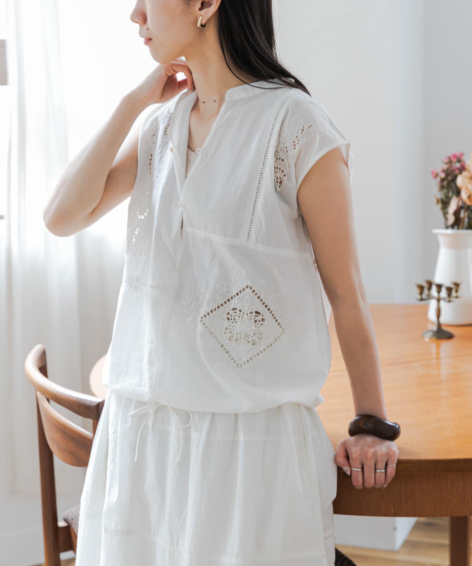 パッチワーク刺繍ブラウス