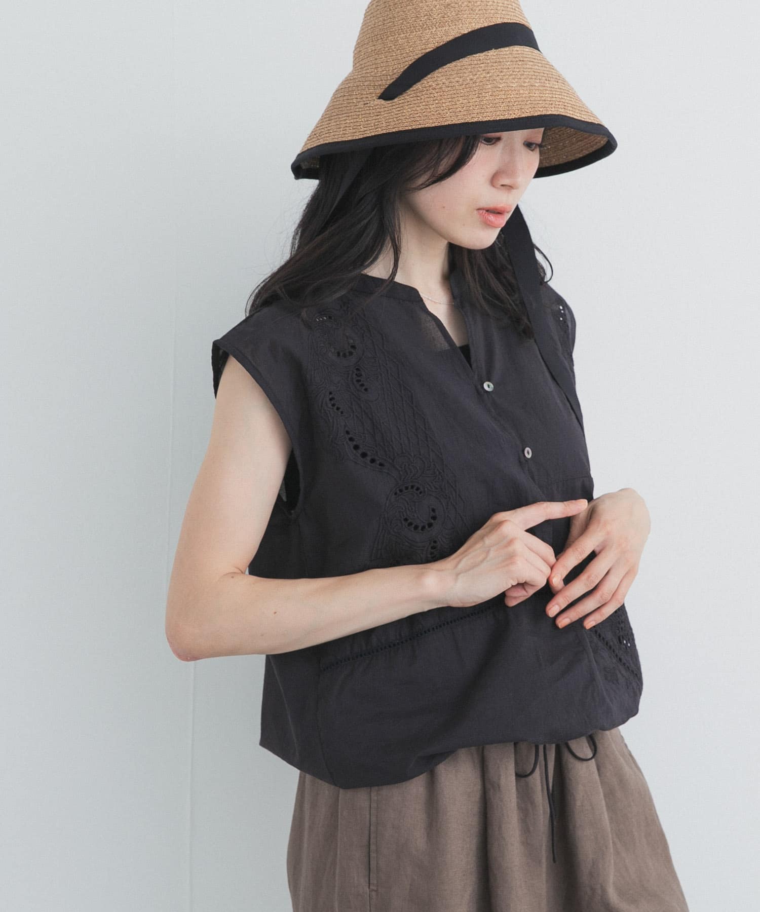 パッチワーク刺繍ブラウス