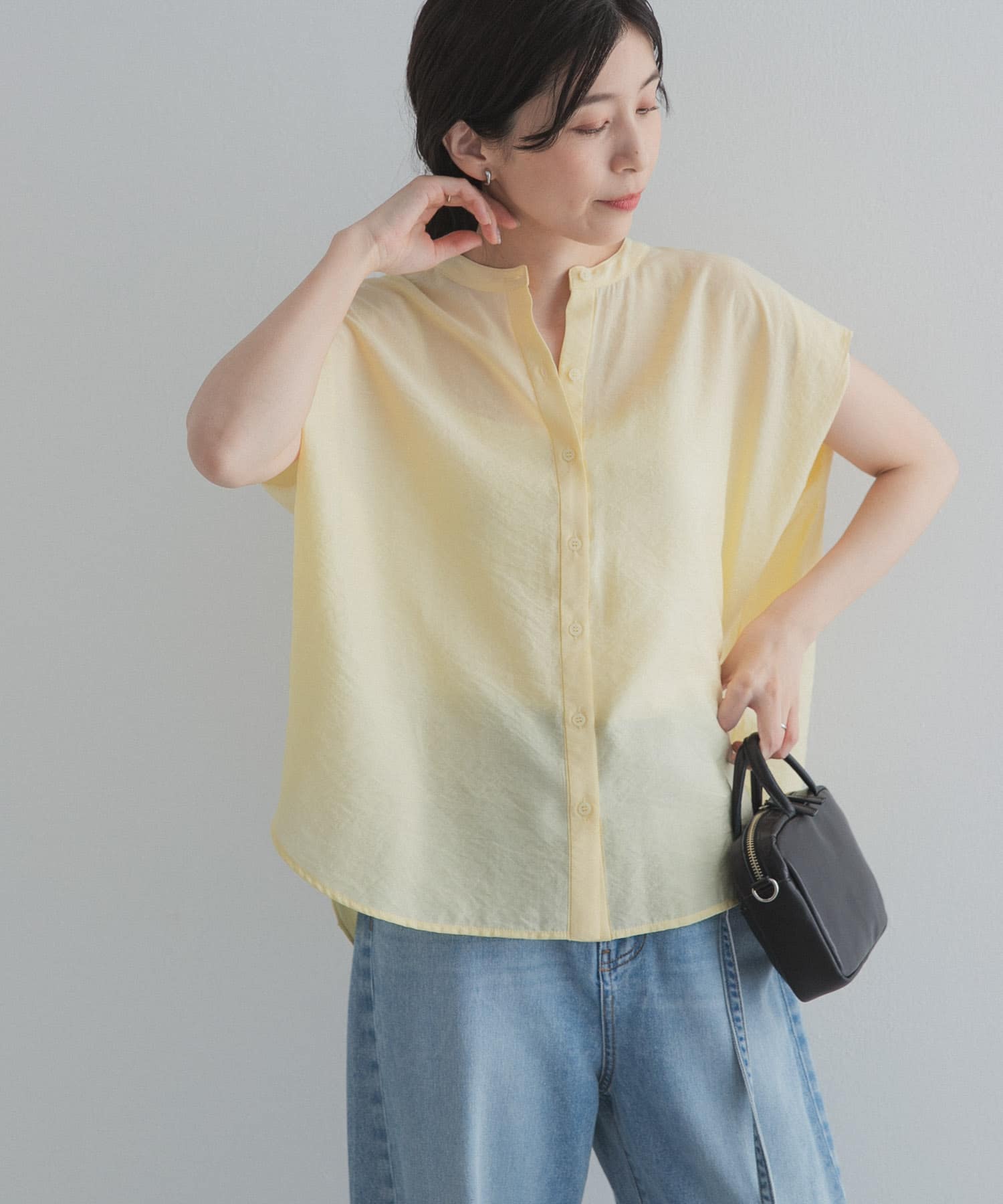 『一部WEB限定カラー』ショルダータックバンドカラーシャツ