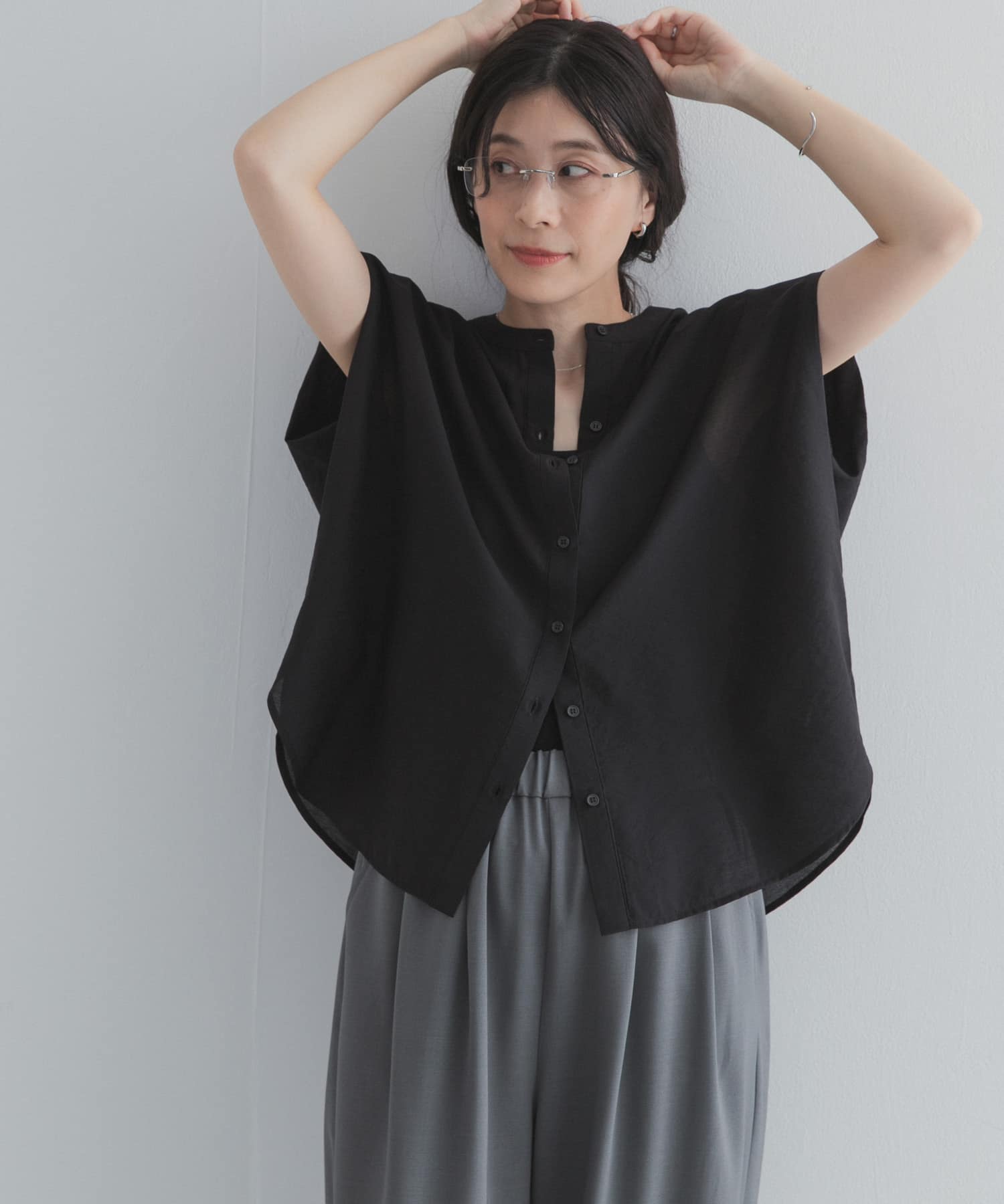 『一部WEB限定カラー』ショルダータックバンドカラーシャツ