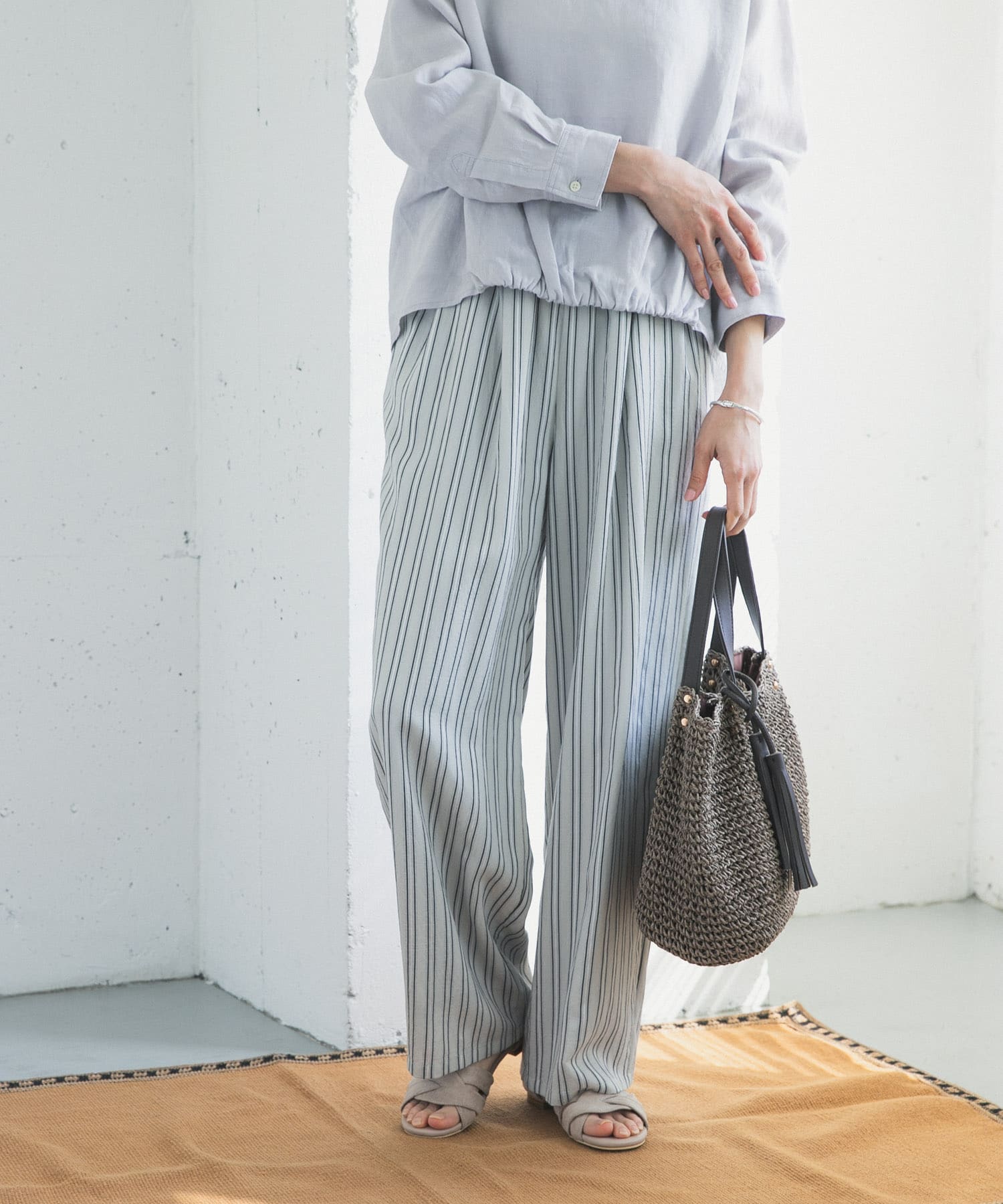 ストライプタックイージーパンツ