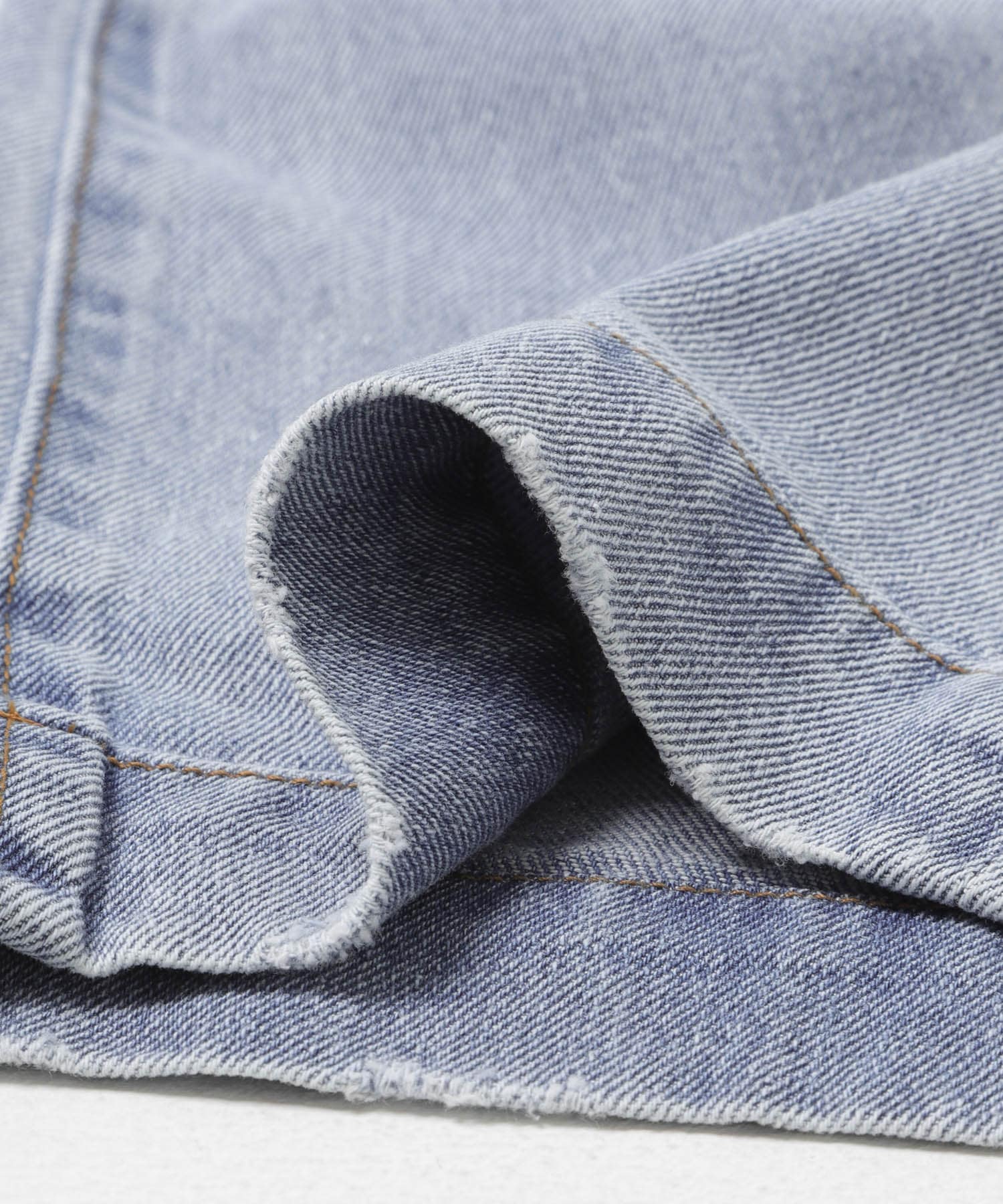 Belted Light Denim L.INDIGO S