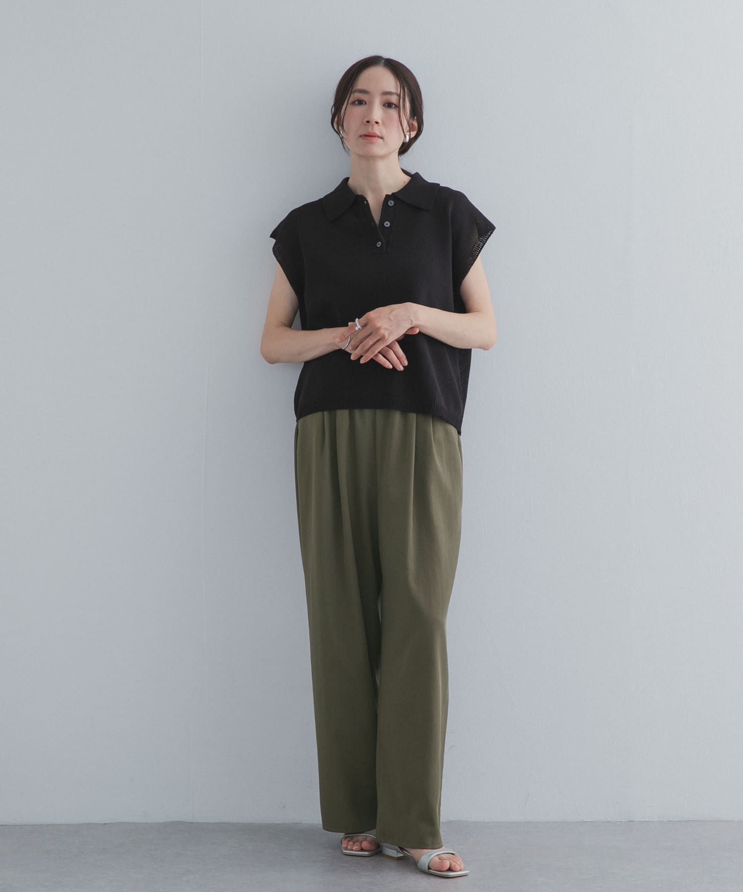 KHAKI