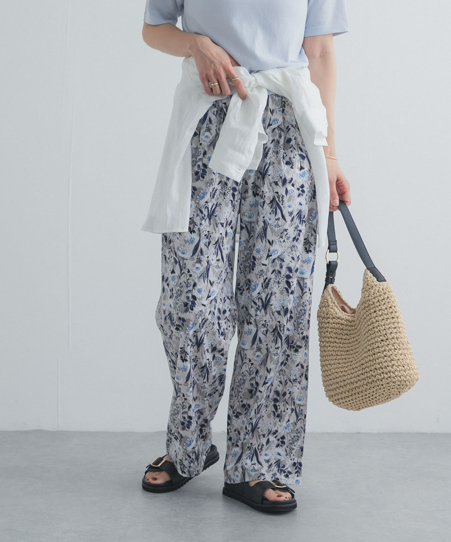 L.GRY×BLU