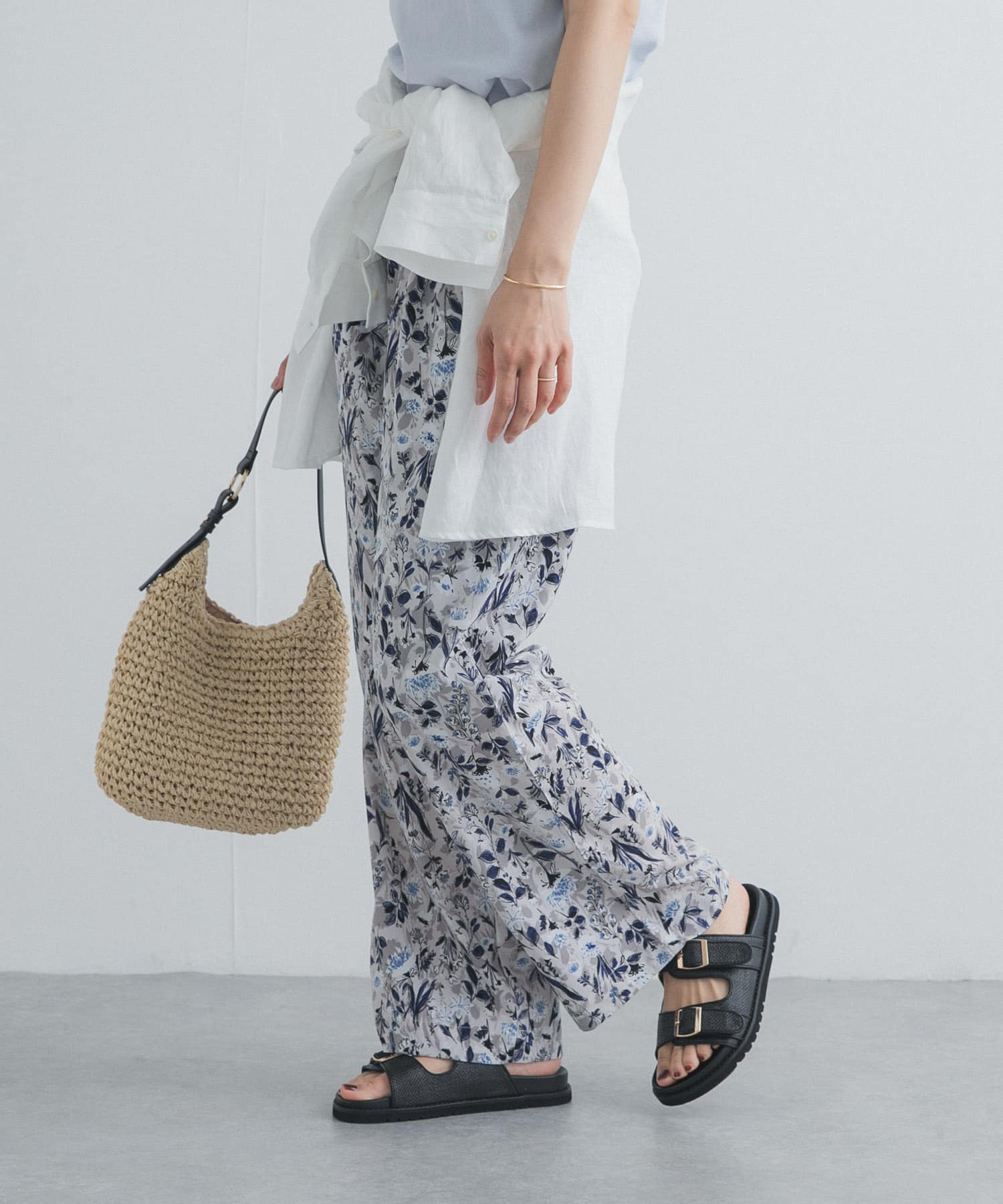 L.GRY×BLU
