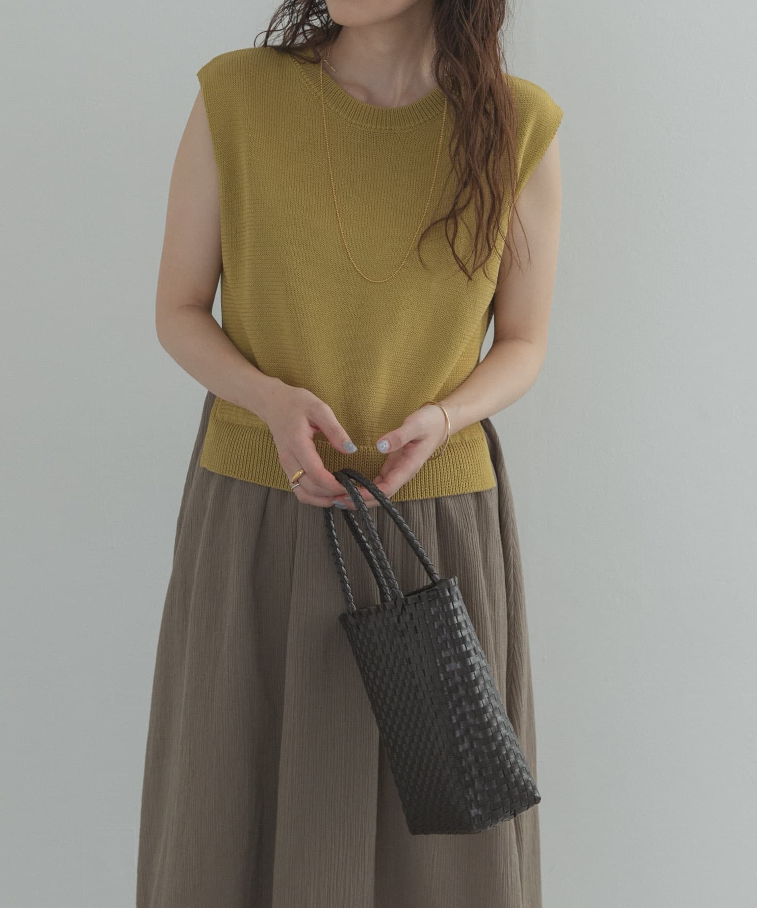 Y.KHAKI