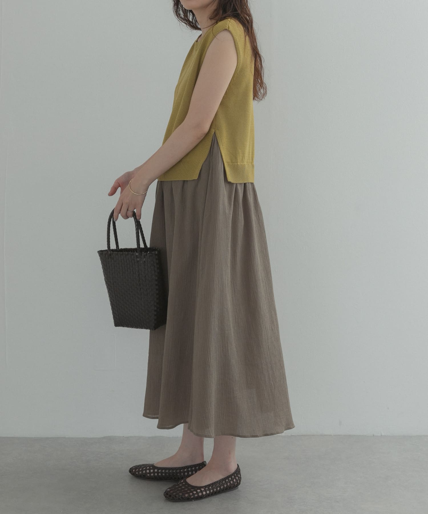 Y.KHAKI