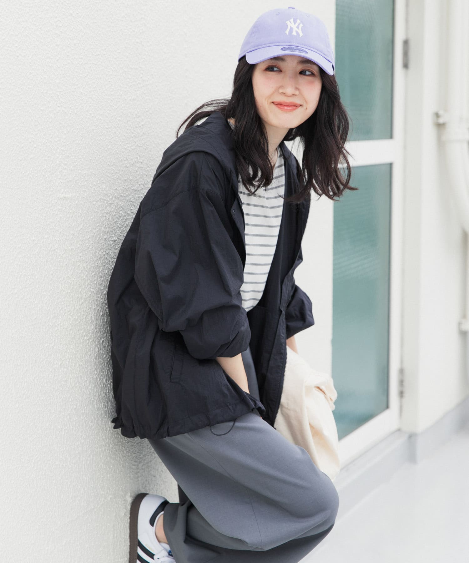 『UR TECH』ポケッタブル撥水フレアパーカー