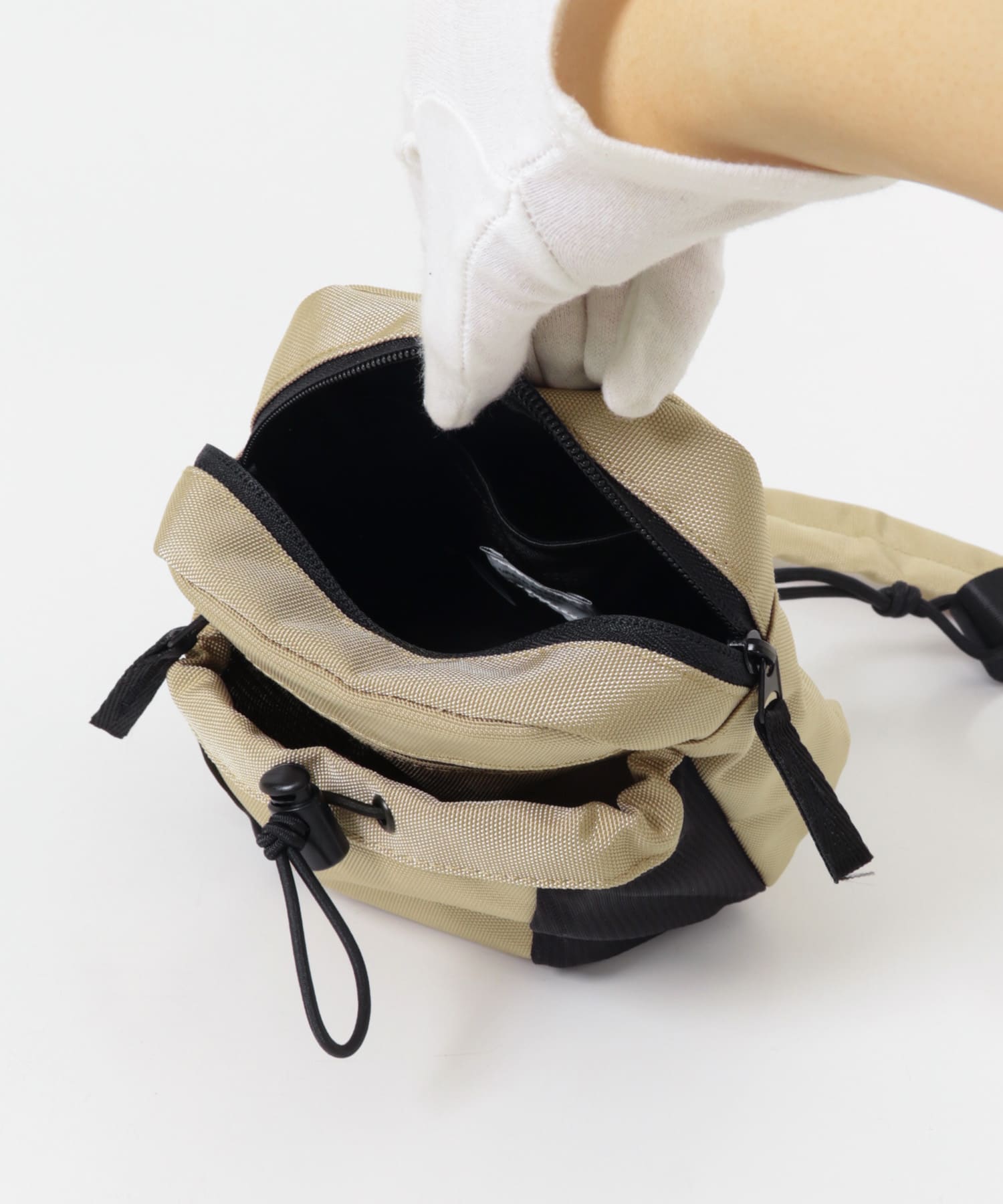 コンパクトマルチポケットショルダーバッグ BEIGE One