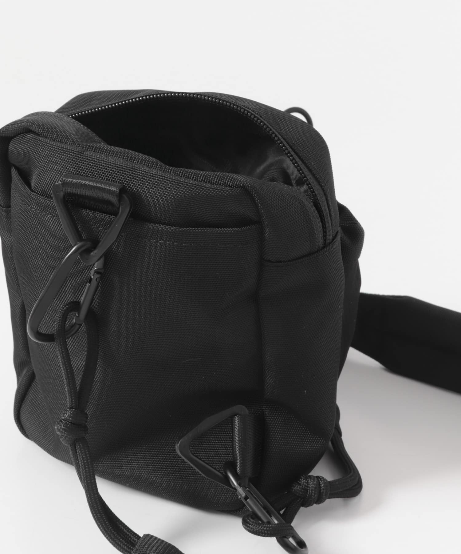 コンパクトマルチポケットショルダーバッグ BLACK One