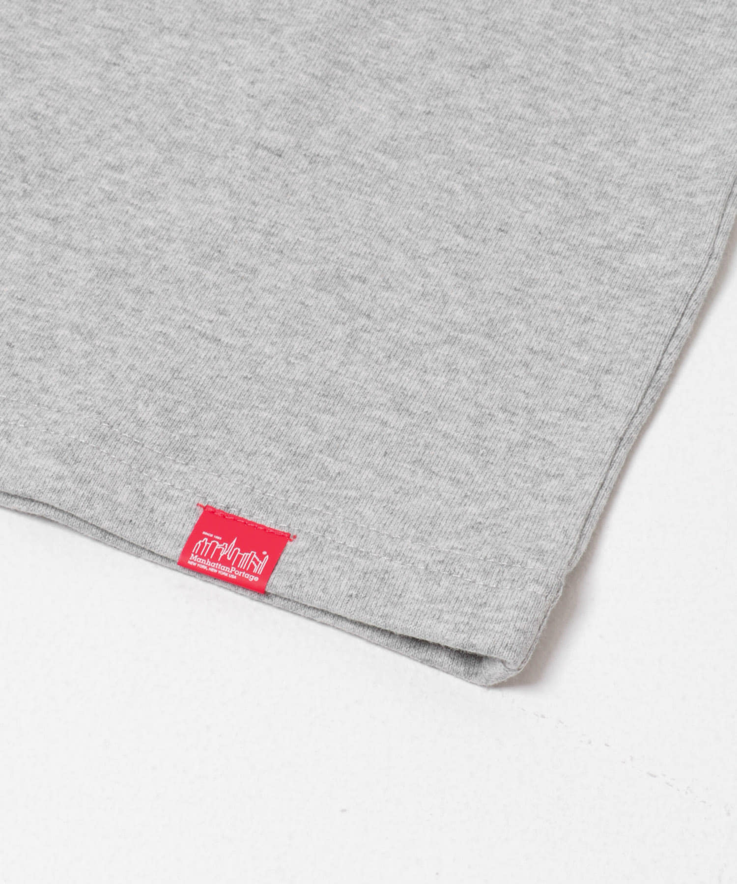 『親子リンク』『150サイズ』『別注』MANHATTAN PORTAGE×DOORS　1ptプリントTシャツ(KIDS) TOPGRAY 150(145-155)