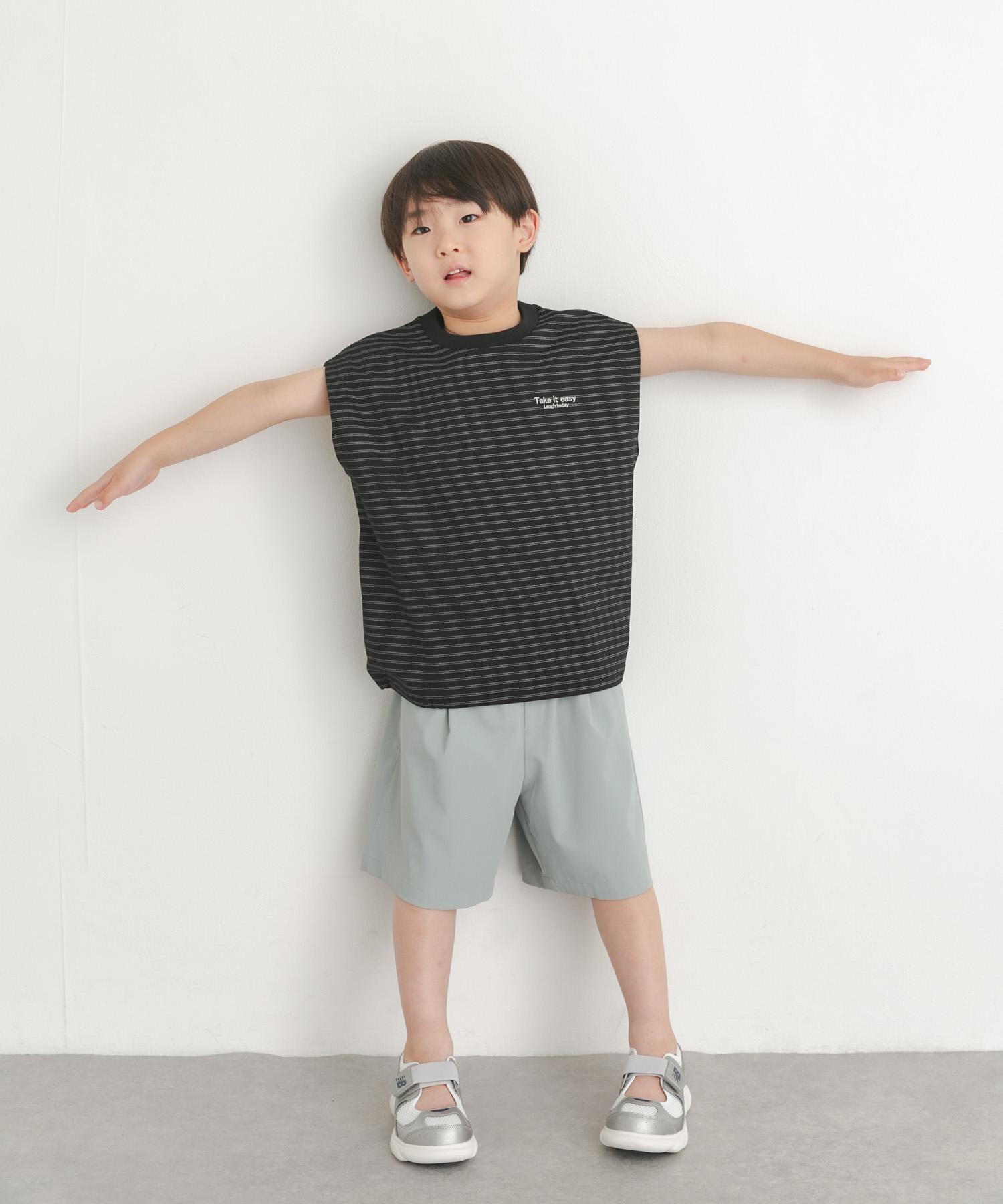 BLK×WHT