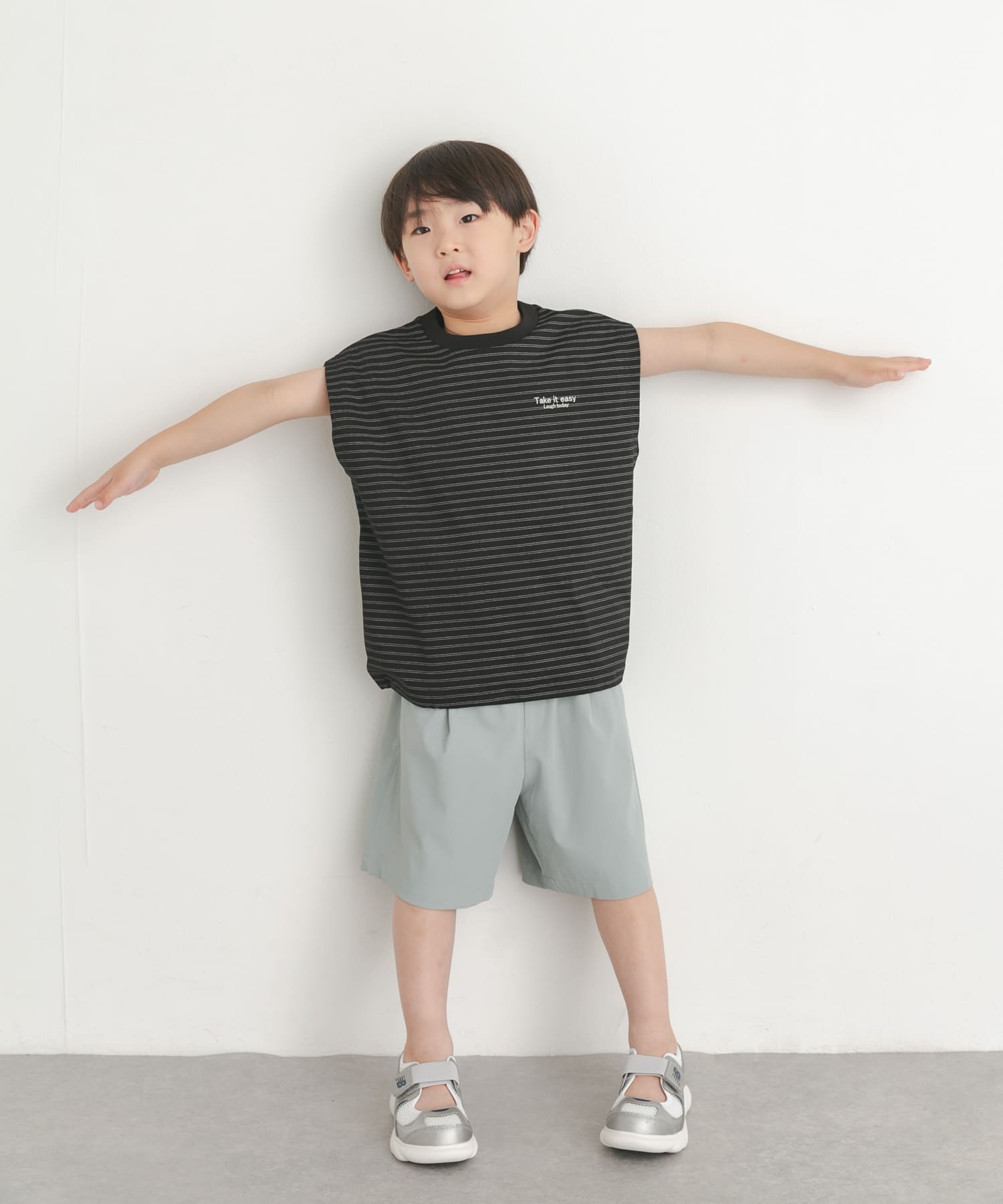 BLK×WHT